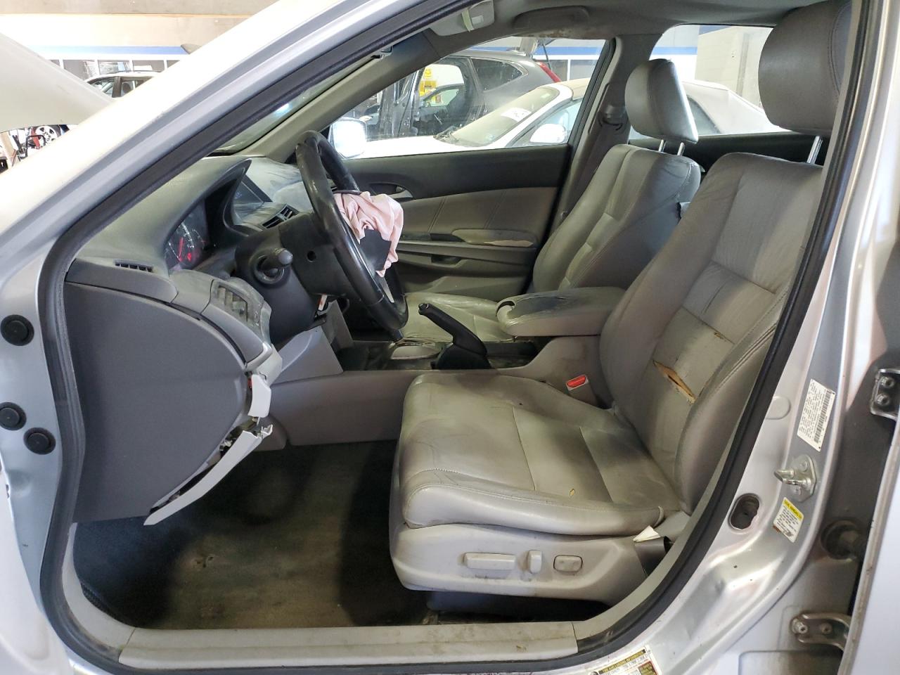 2010 Honda Accord Exl VIN: 1HGCP3F85AA028946 Lot: 81969535