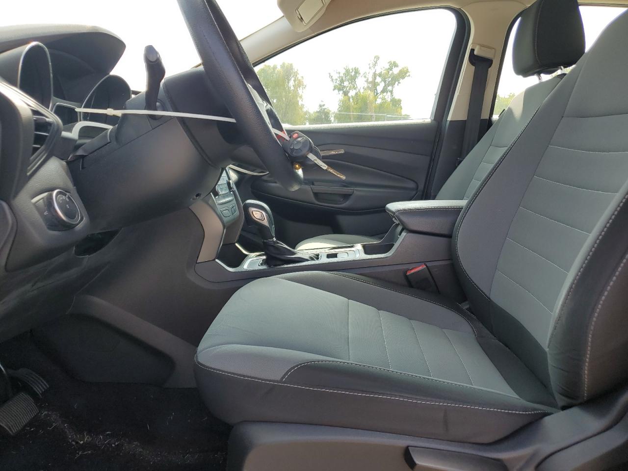 2017 Ford Escape S VIN: 1FMCU0F71HUC25372 Lot: 84746485