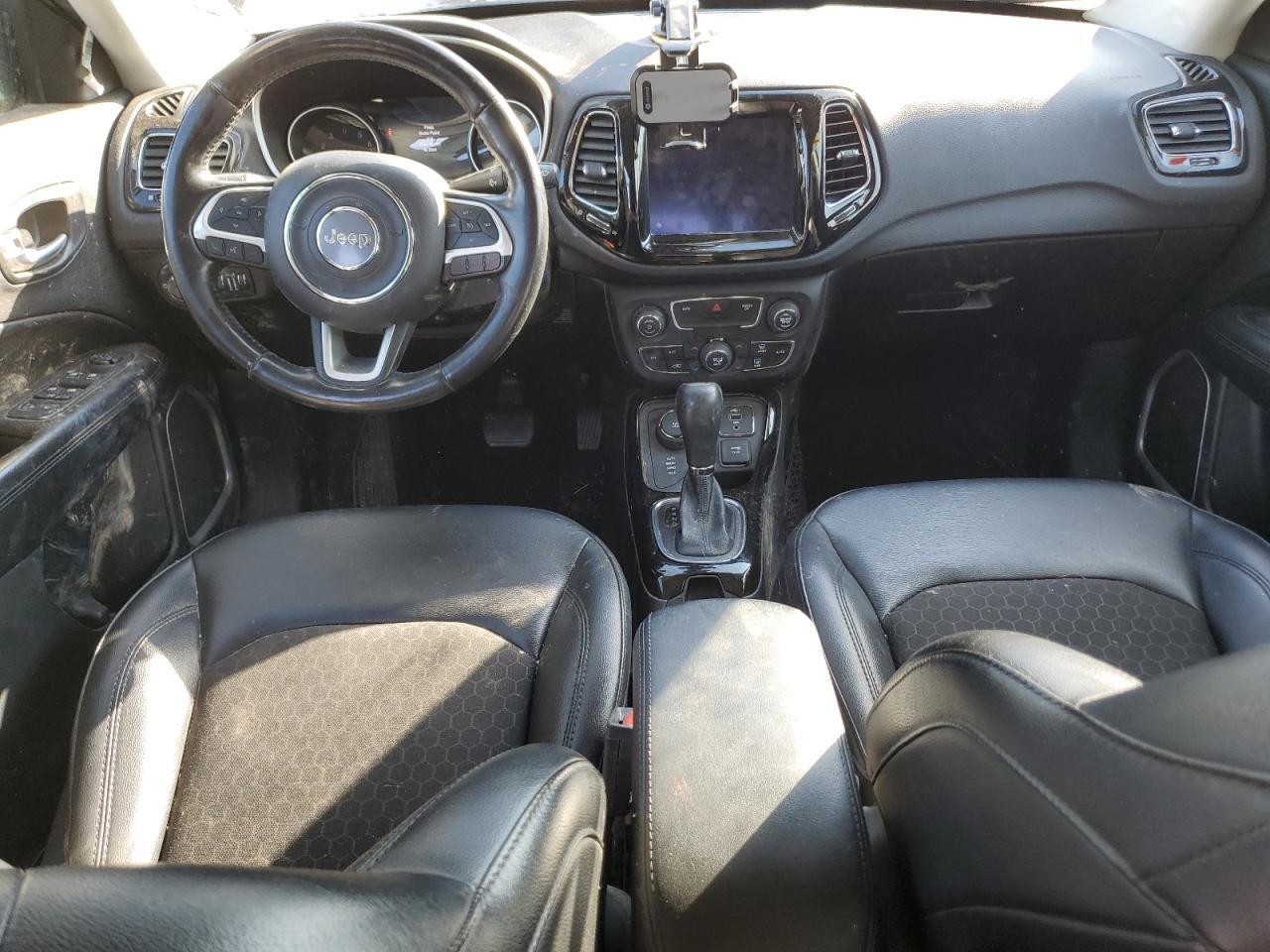 2019 Jeep Compass Latitude VIN: 3C4NJDBB9KT828045 Lot: 82382055