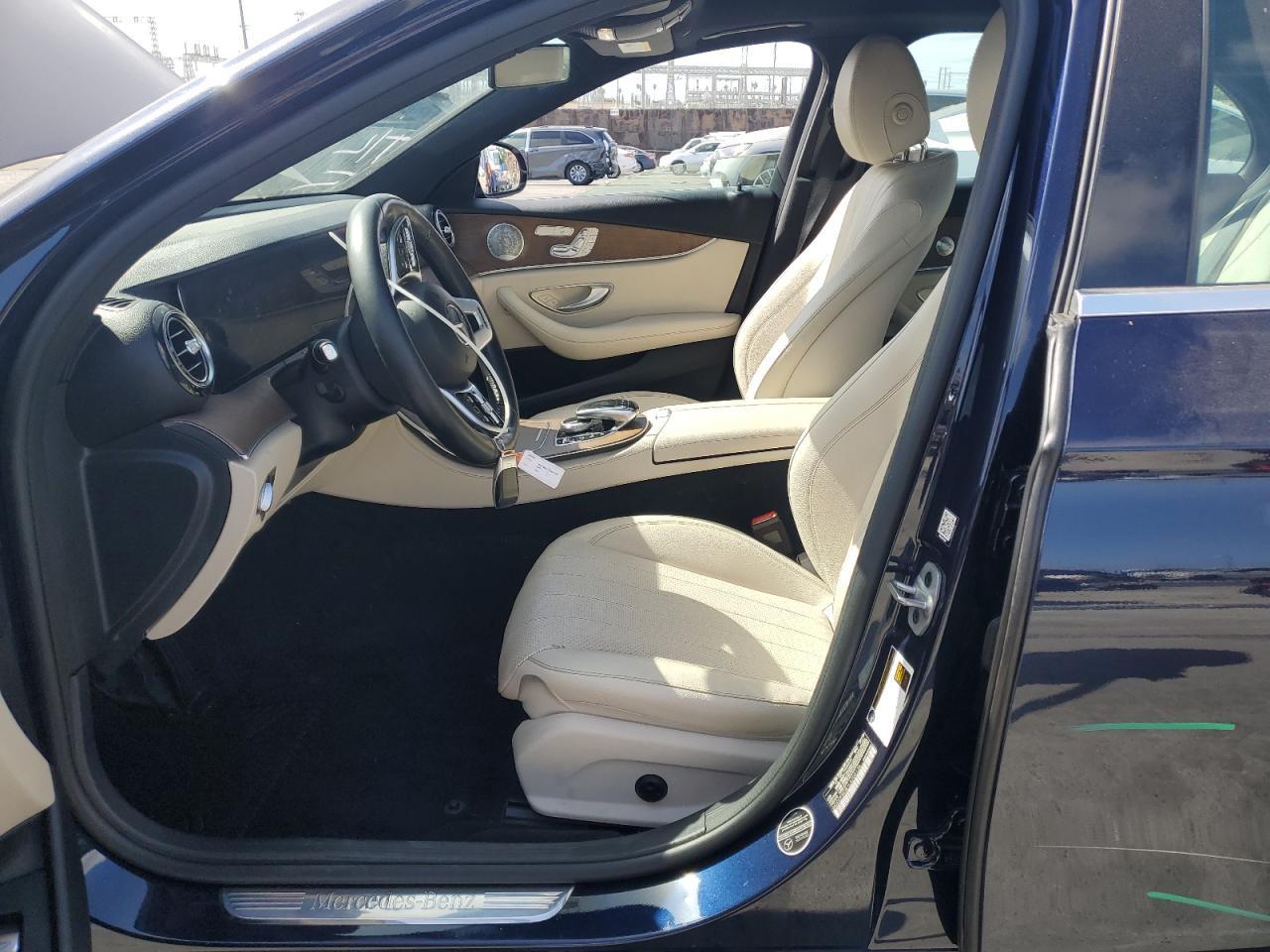 2020 Mercedes-Benz E 350 VIN: WDDZF8DB1LA700176 Lot: 82427415