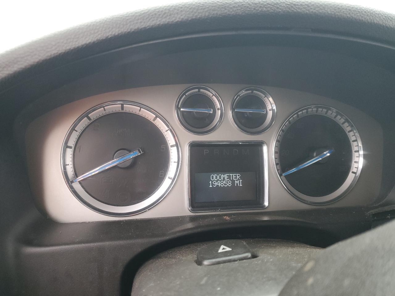 2011 Cadillac Escalade Esv Premium VIN: 1GYS4JEF4BR202140 Lot: 90894115