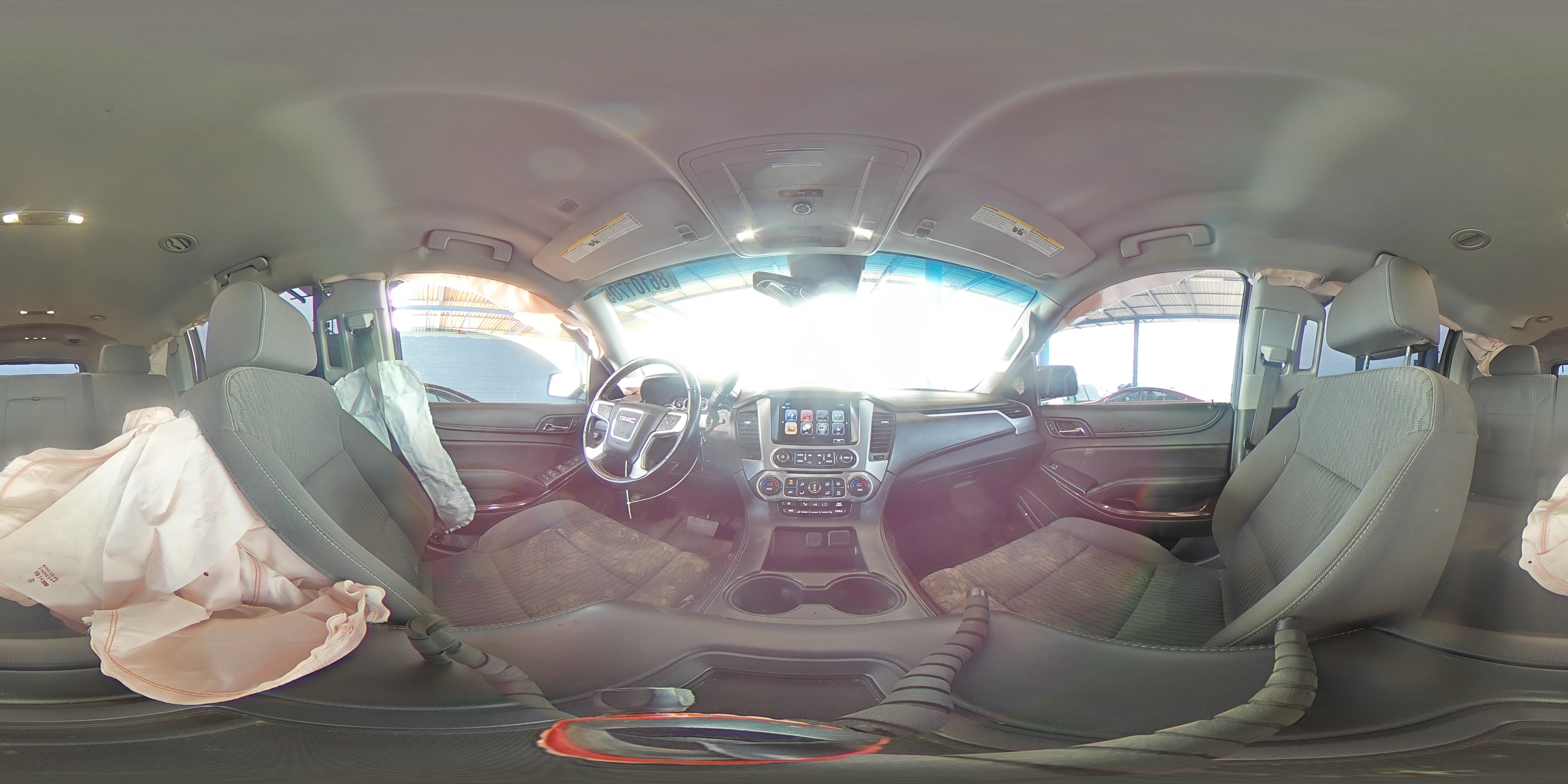 2018 GMC Yukon Xl C1500 Sle VIN: 1GKS1FKC0JR302342 Lot: 86101705