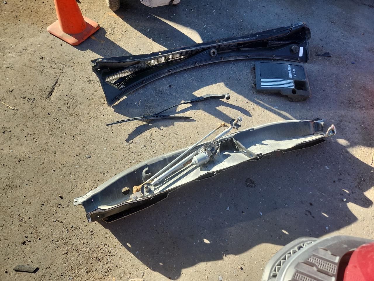 2022 Chevrolet Silverado K1500 Lt VIN: 1GCUDDET2NZ561335 Lot: 82004195