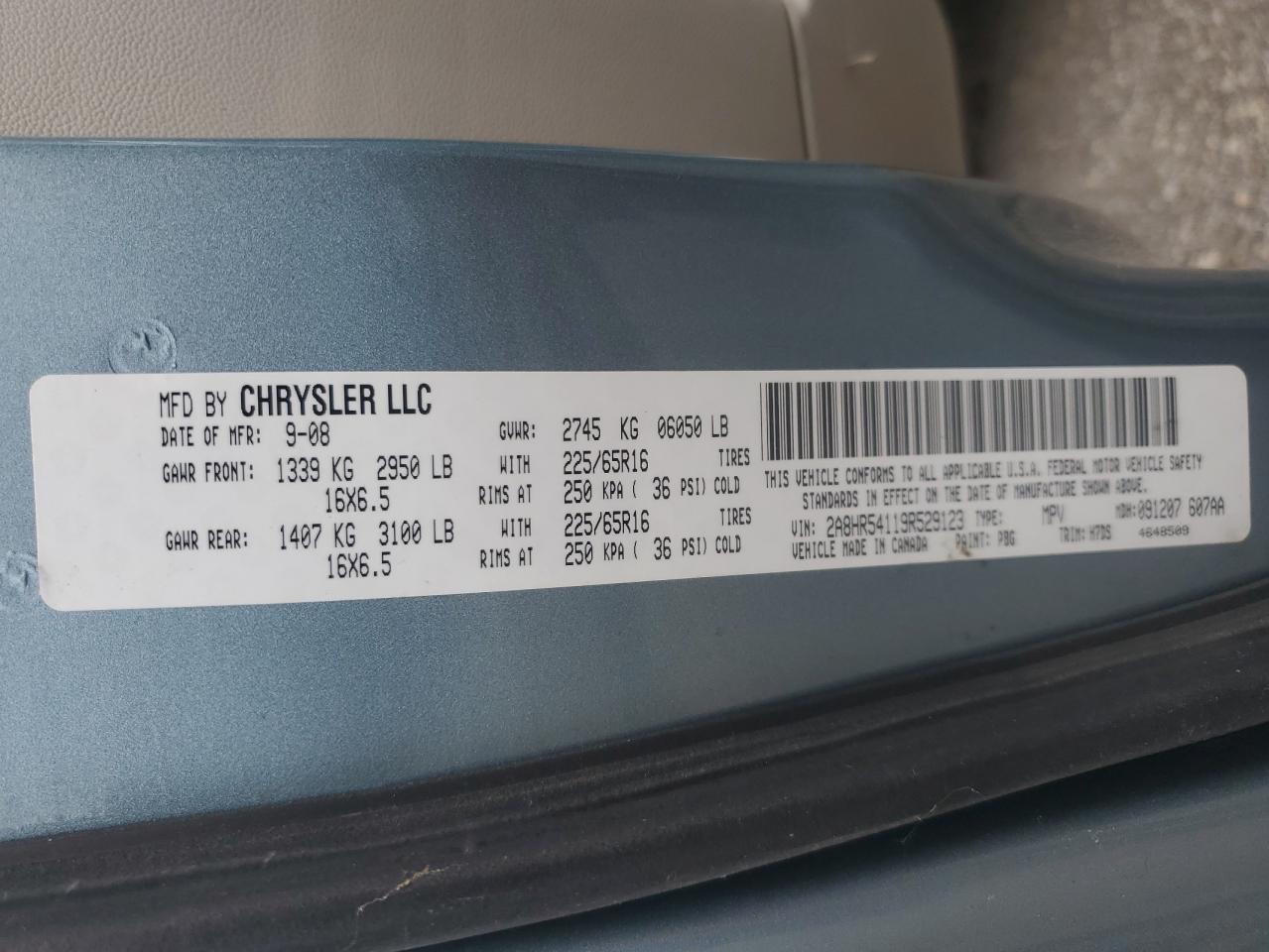 2009 Chrysler Town & Country Touring VIN: 2A8HR54119R529123 Lot: 85545525