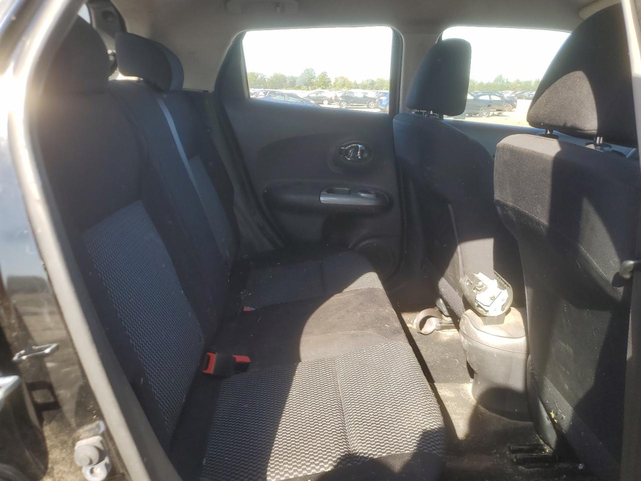 2016 Nissan Juke S VIN: JN8AF5MR7GT603663 Lot: 84602645