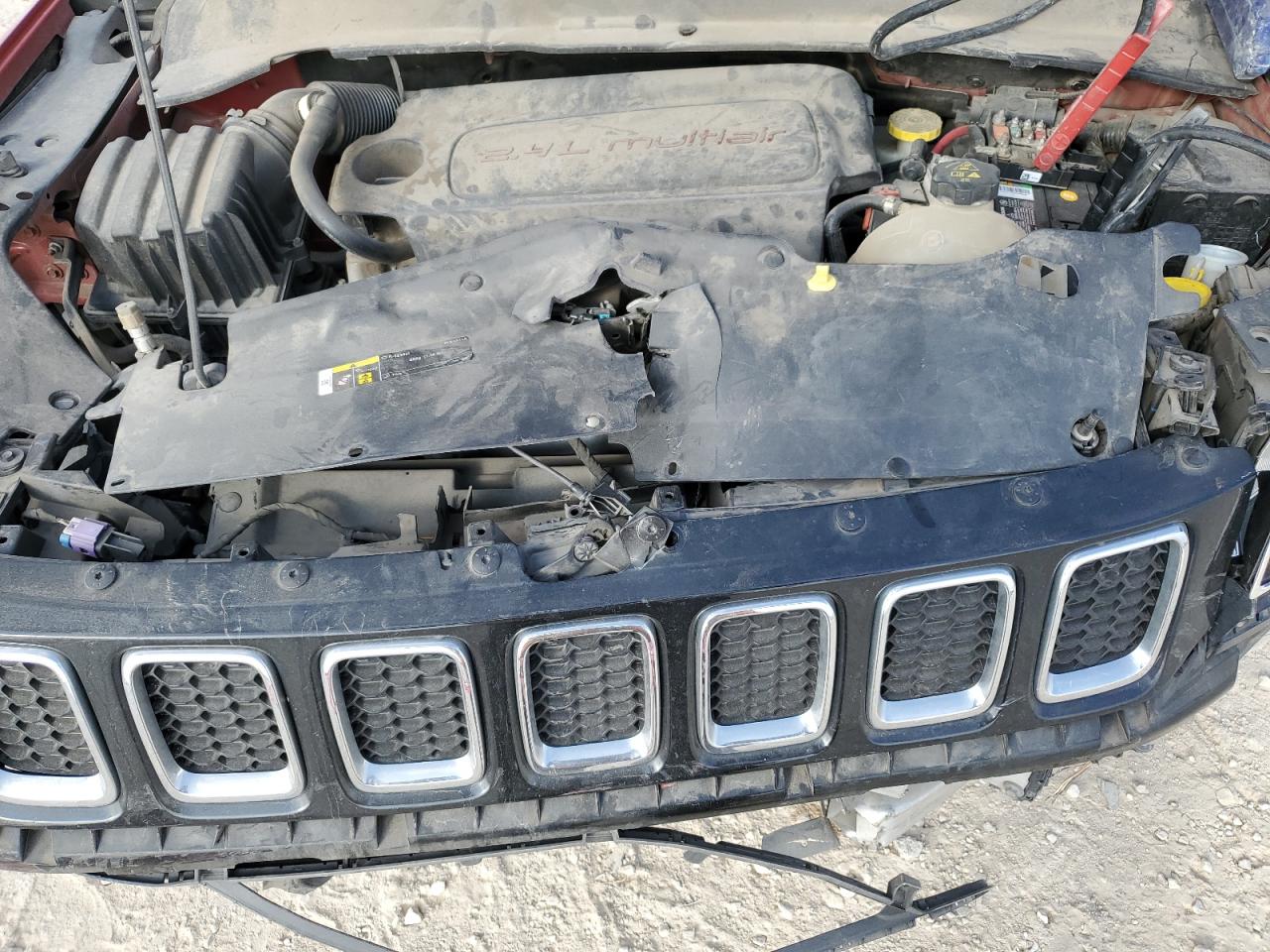 2018 Jeep Compass Latitude VIN: 3C4NJCBB6JT213011 Lot: 87437755