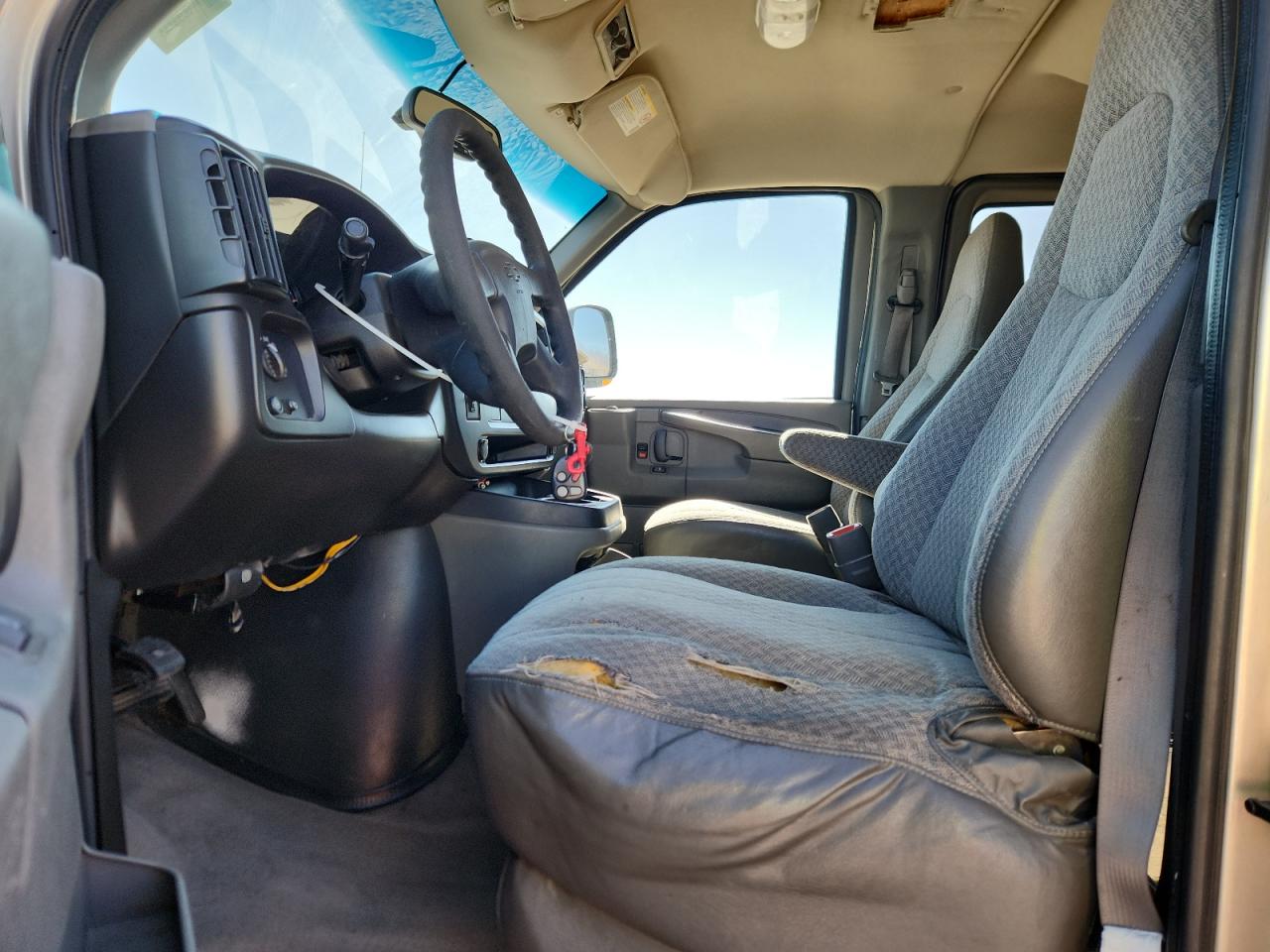 2003 Chevrolet Express G1500 VIN: 1GNFH15TX31184039 Lot: 84816465