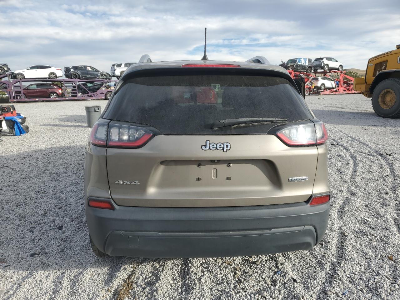 2019 Jeep Cherokee Latitude VIN: 1C4PJMCB6KD334402 Lot: 90064465