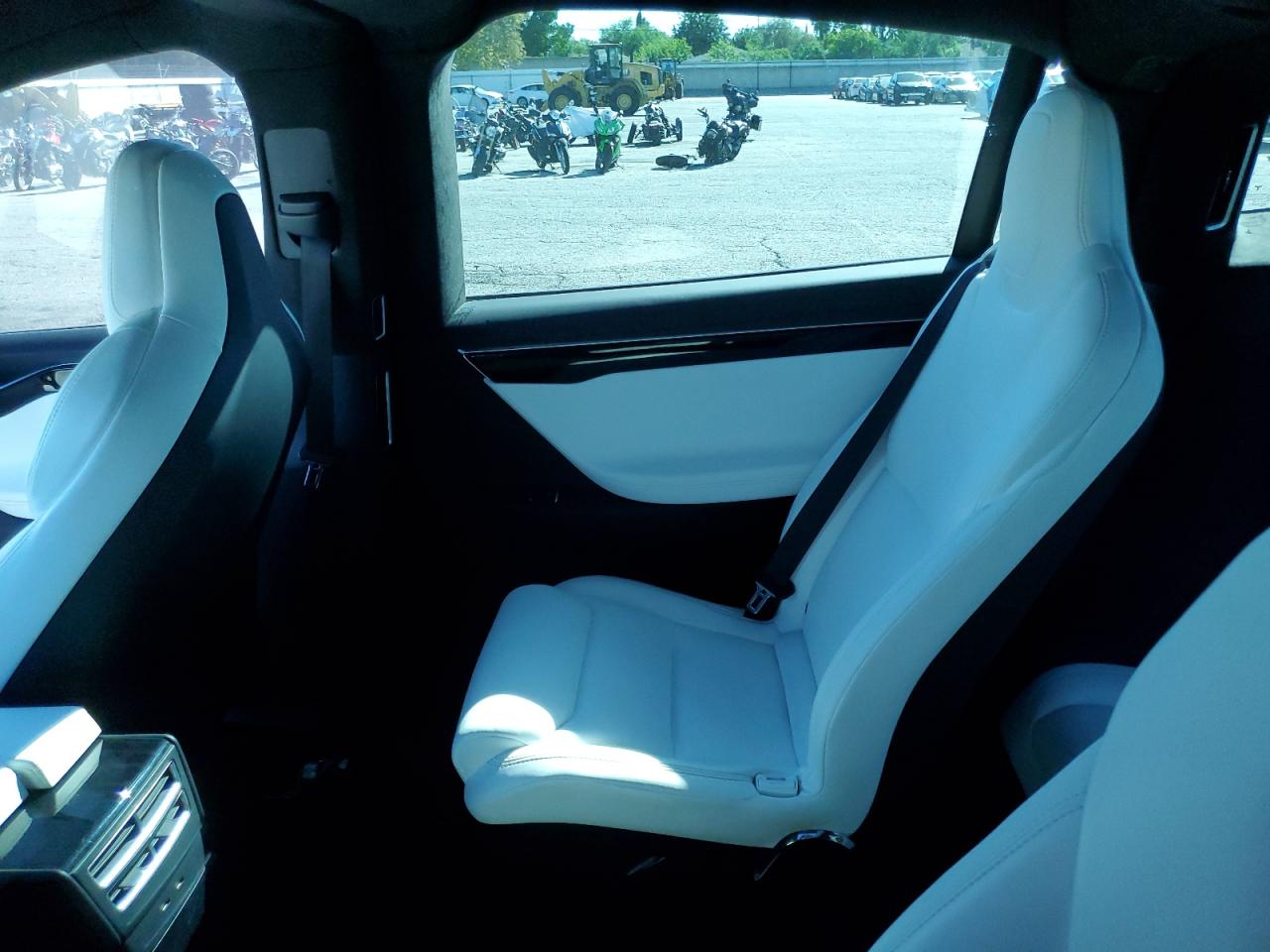 2017 Tesla Model X VIN: 5YJXCBE28HF049973 Lot: 90510965