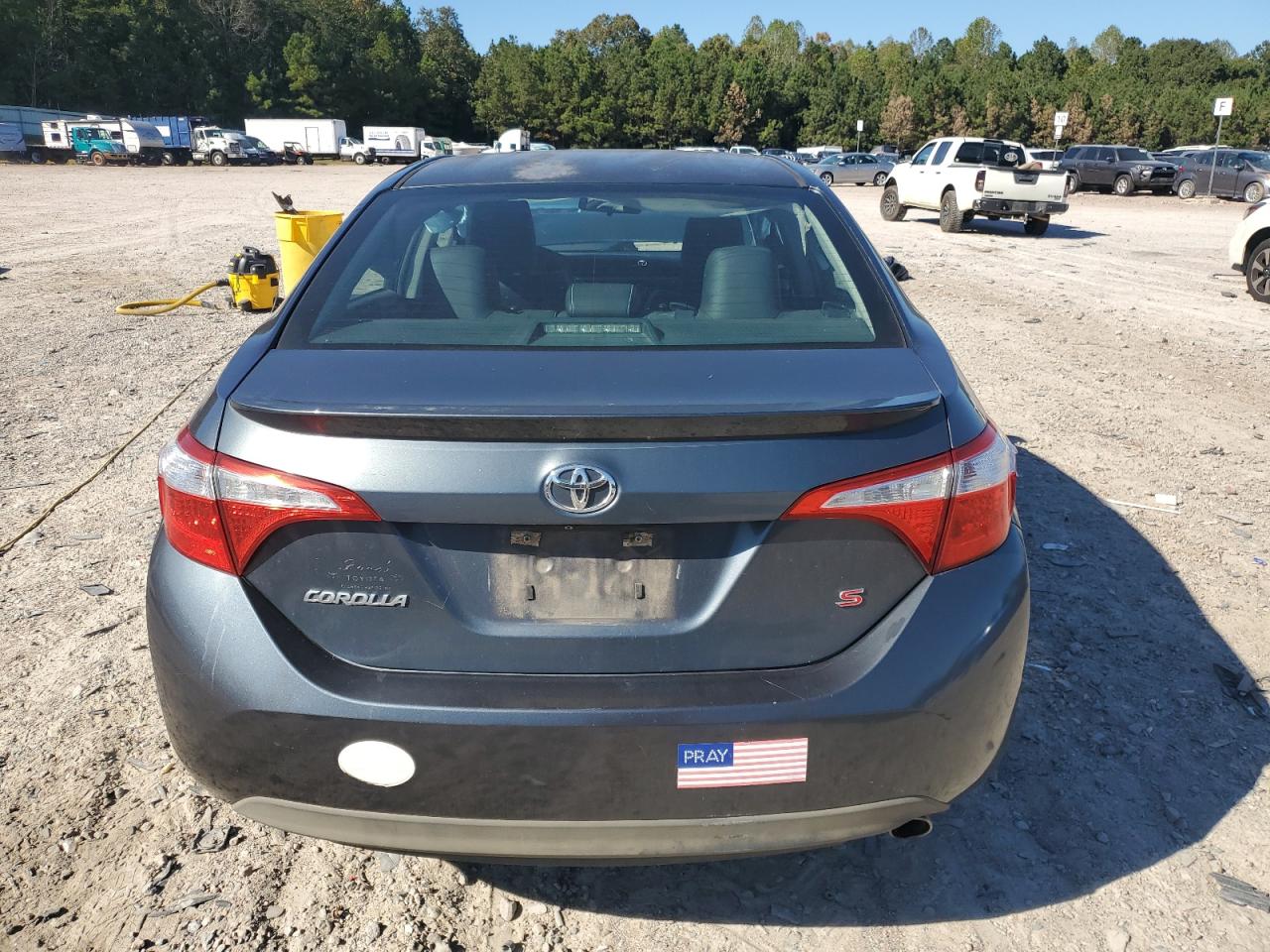 2015 Toyota Corolla L VIN: 5YFBURHE2FP278205 Lot: 85641605