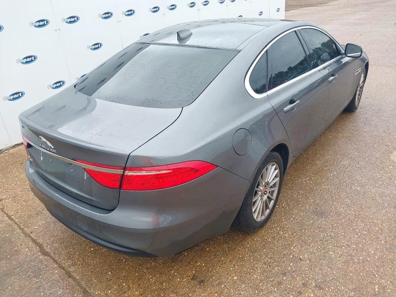 2017 JAGUAR XF 2.0D PRESTIGE 4DR