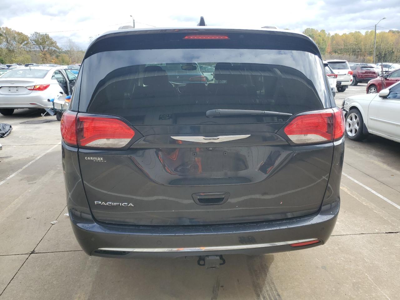 2017 Chrysler Pacifica Touring L VIN: 2C4RC1BG1HR577829 Lot: 90492965