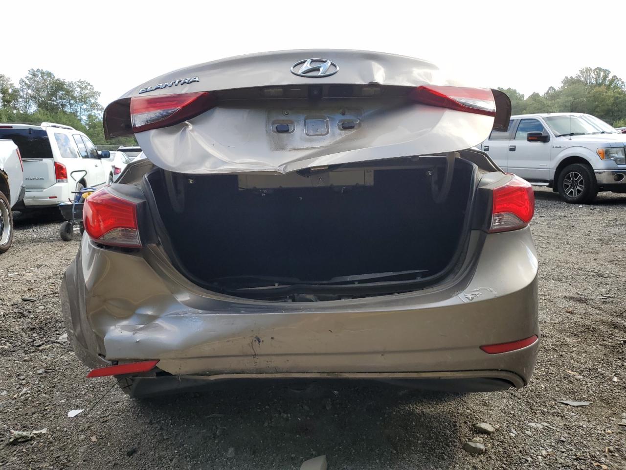 2014 Hyundai Elantra Se VIN: 5NPDH4AE5EH483104 Lot: 82334115