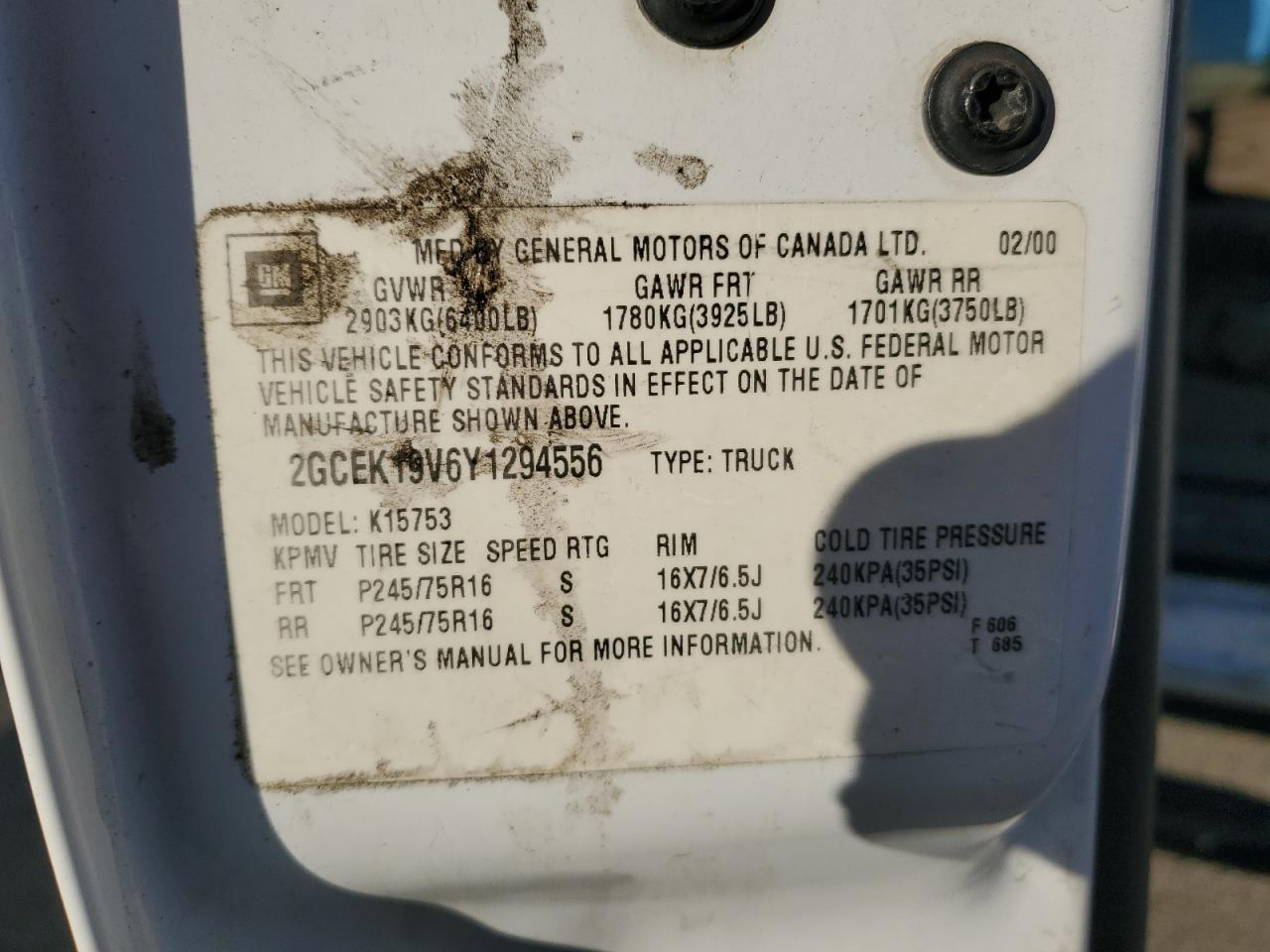 2000 Chevrolet Silverado K1500 VIN: 2GCEK19V6Y1294556 Lot: 82237165