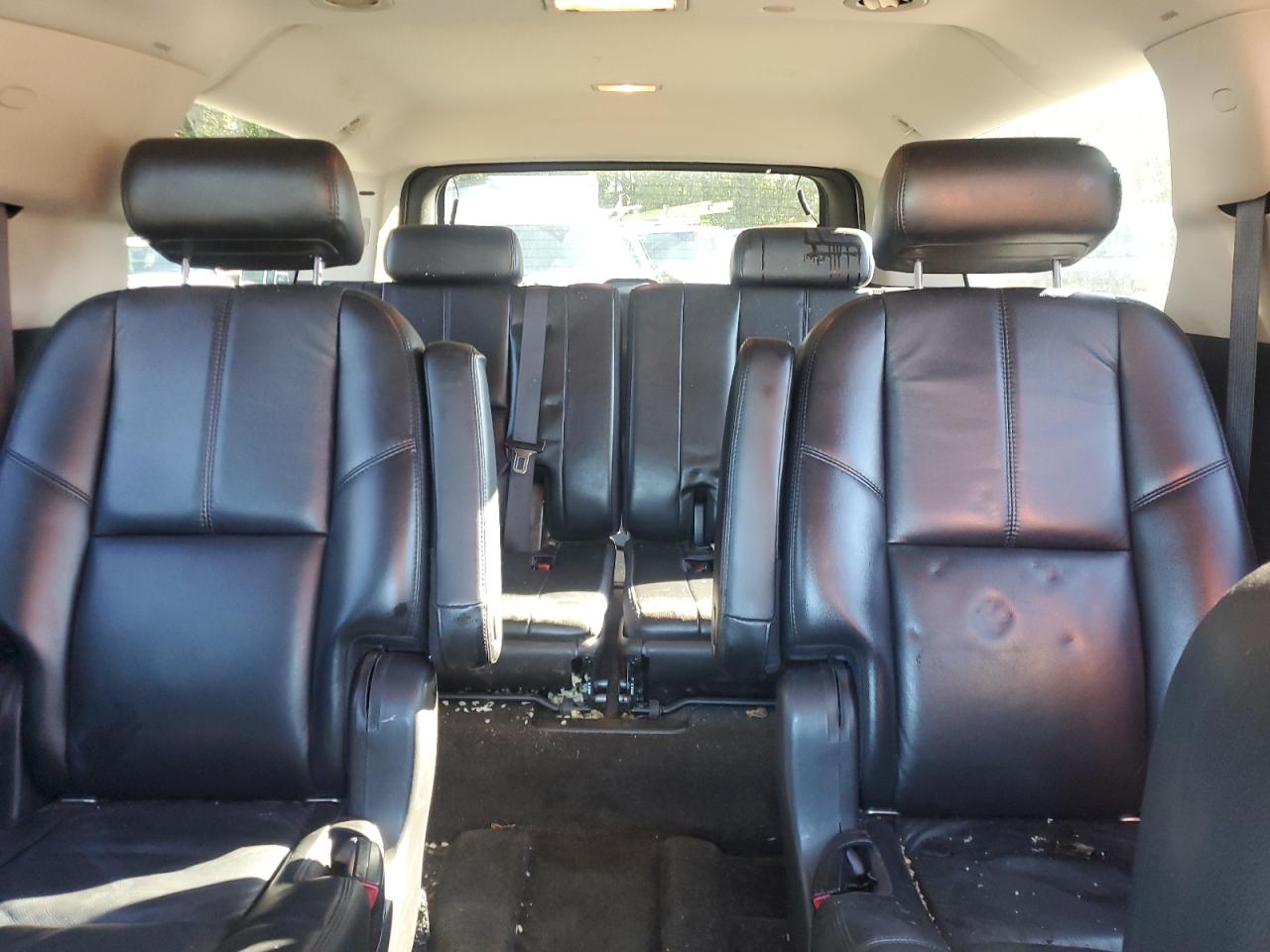 2007 Chevrolet Suburban K1500 VIN: 1GNFK16377J300447 Lot: 84861845