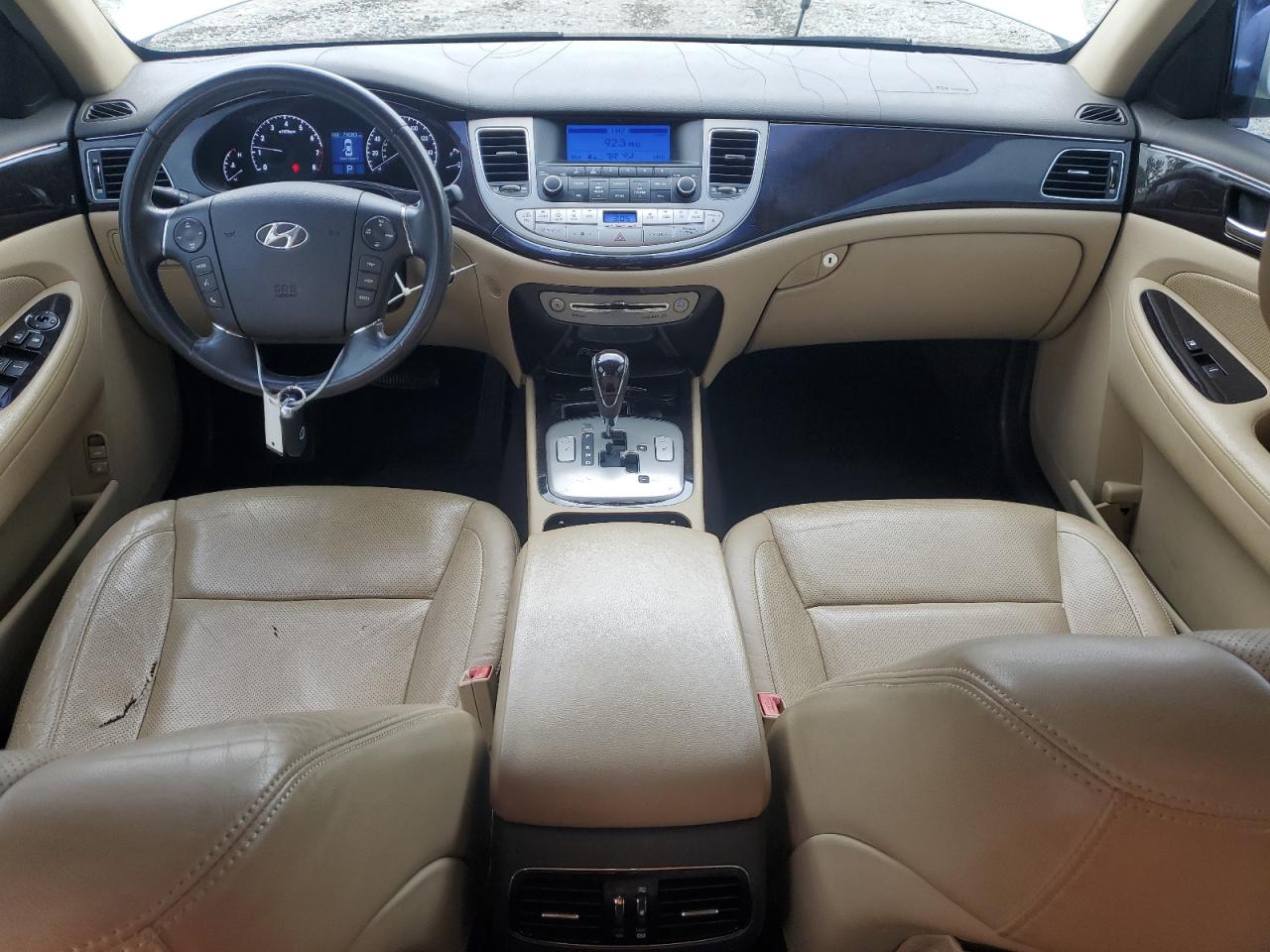 2011 Hyundai Genesis 3.8L VIN: KMHGC4DEXBU112928 Lot: 90875995