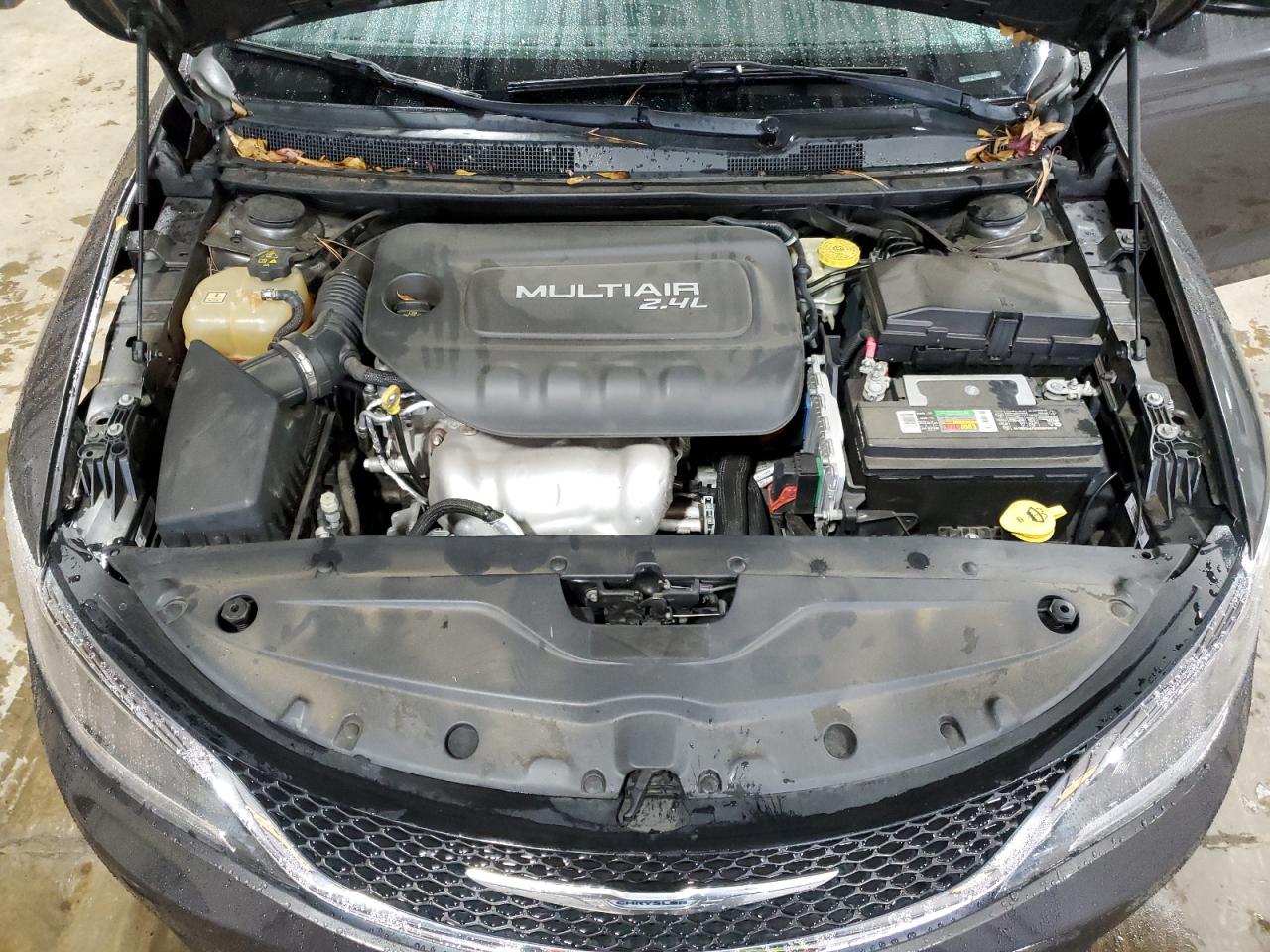 2015 Chrysler 200 Limited VIN: 1C3CCCAB7FN660476 Lot: 89842995