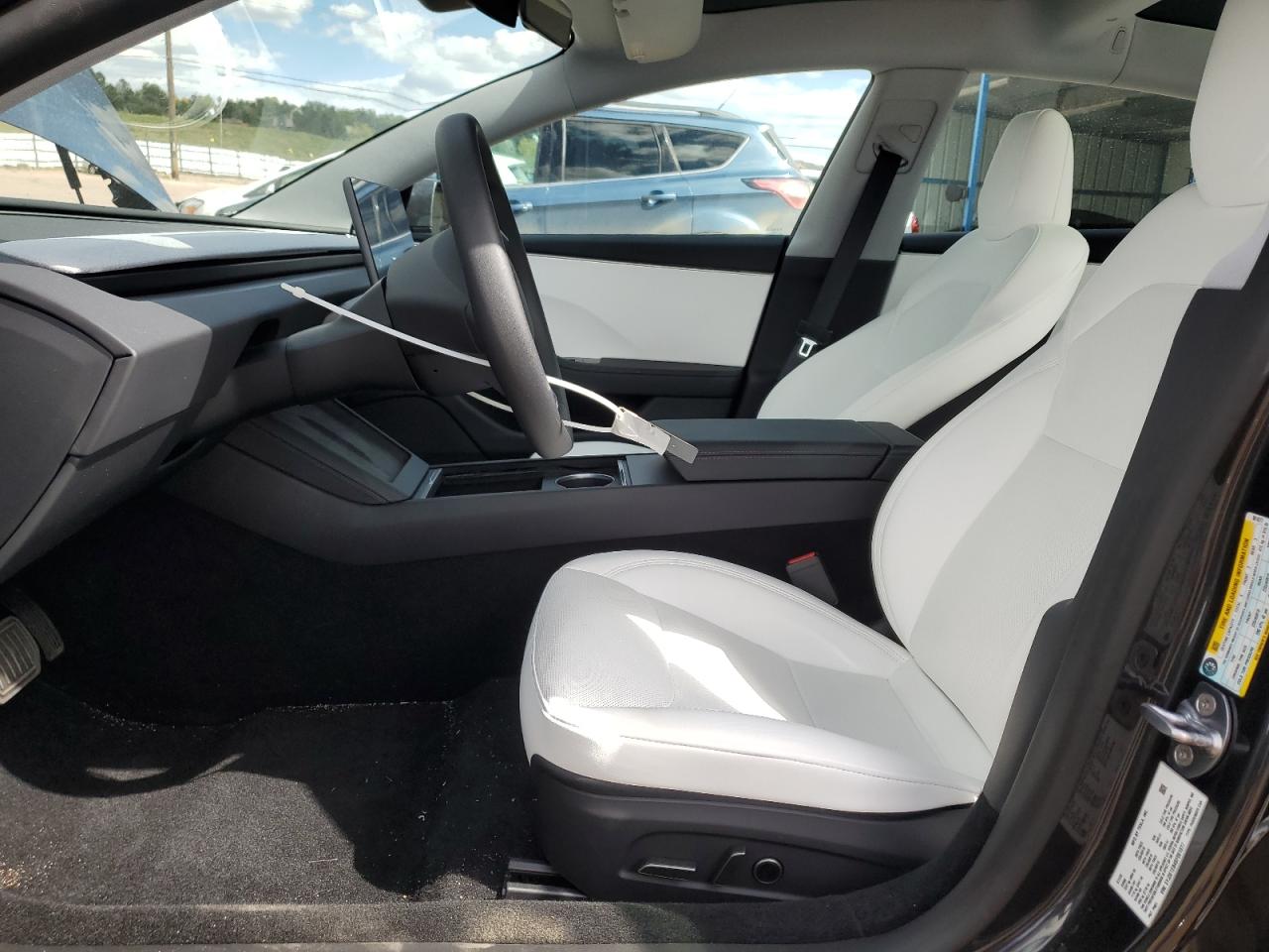 2025 Tesla Model 3 VIN: 5YJ3E1EB4SF061077 Lot: 84879385