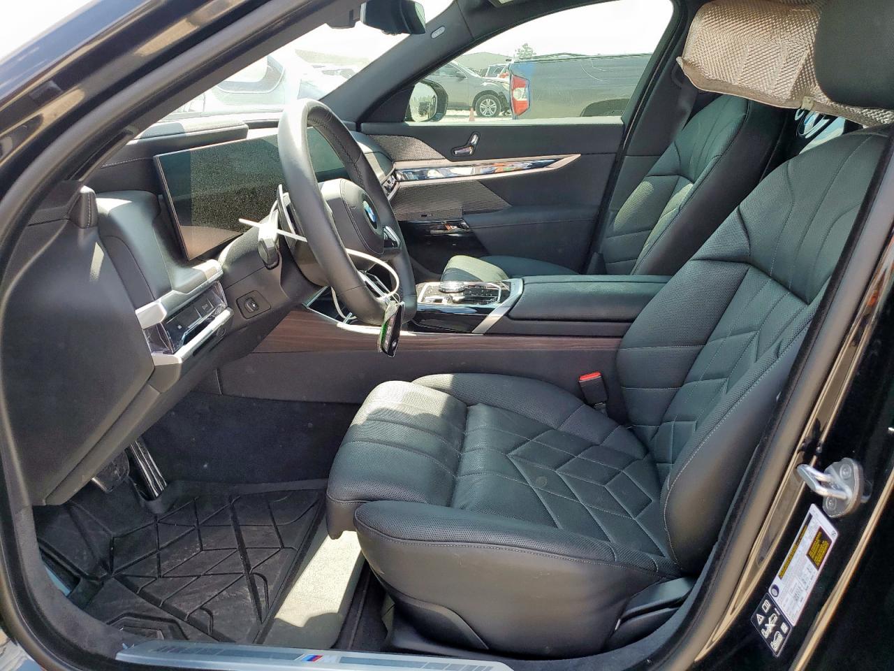 2024 BMW 760 Xi VIN: WBA33EJ07RCR08292 Lot: 83998375