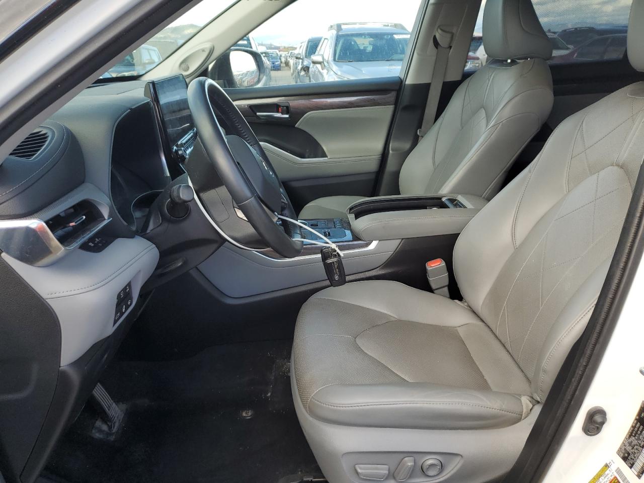 2021 Toyota Highlander Hybrid Platinum VIN: 5TDEBRCHXMS039705 Lot: 84589335