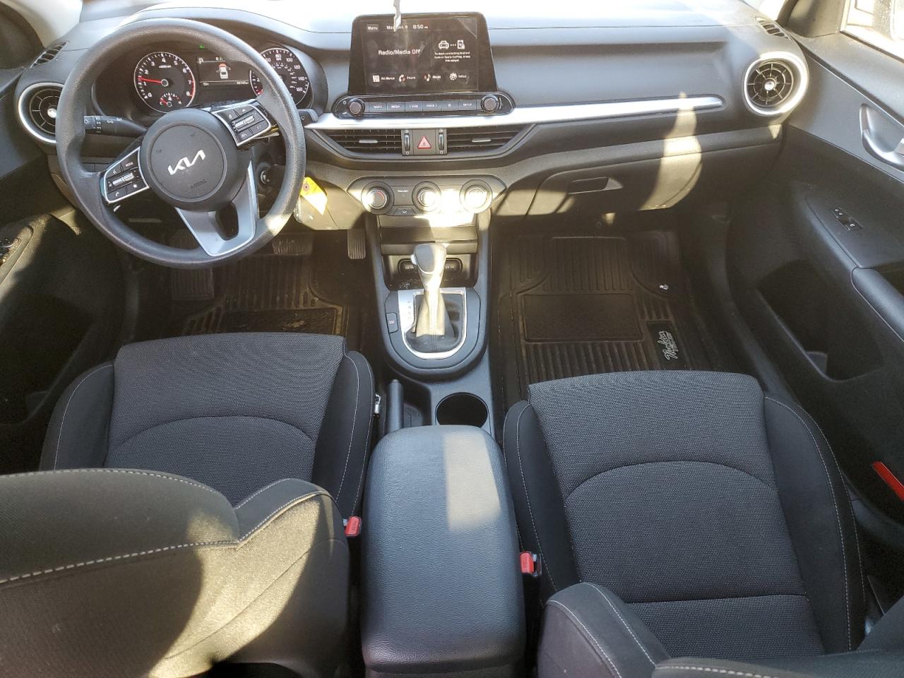 2023 Kia Forte Lx VIN: 3KPF24AD0PE572748 Lot: 85724025