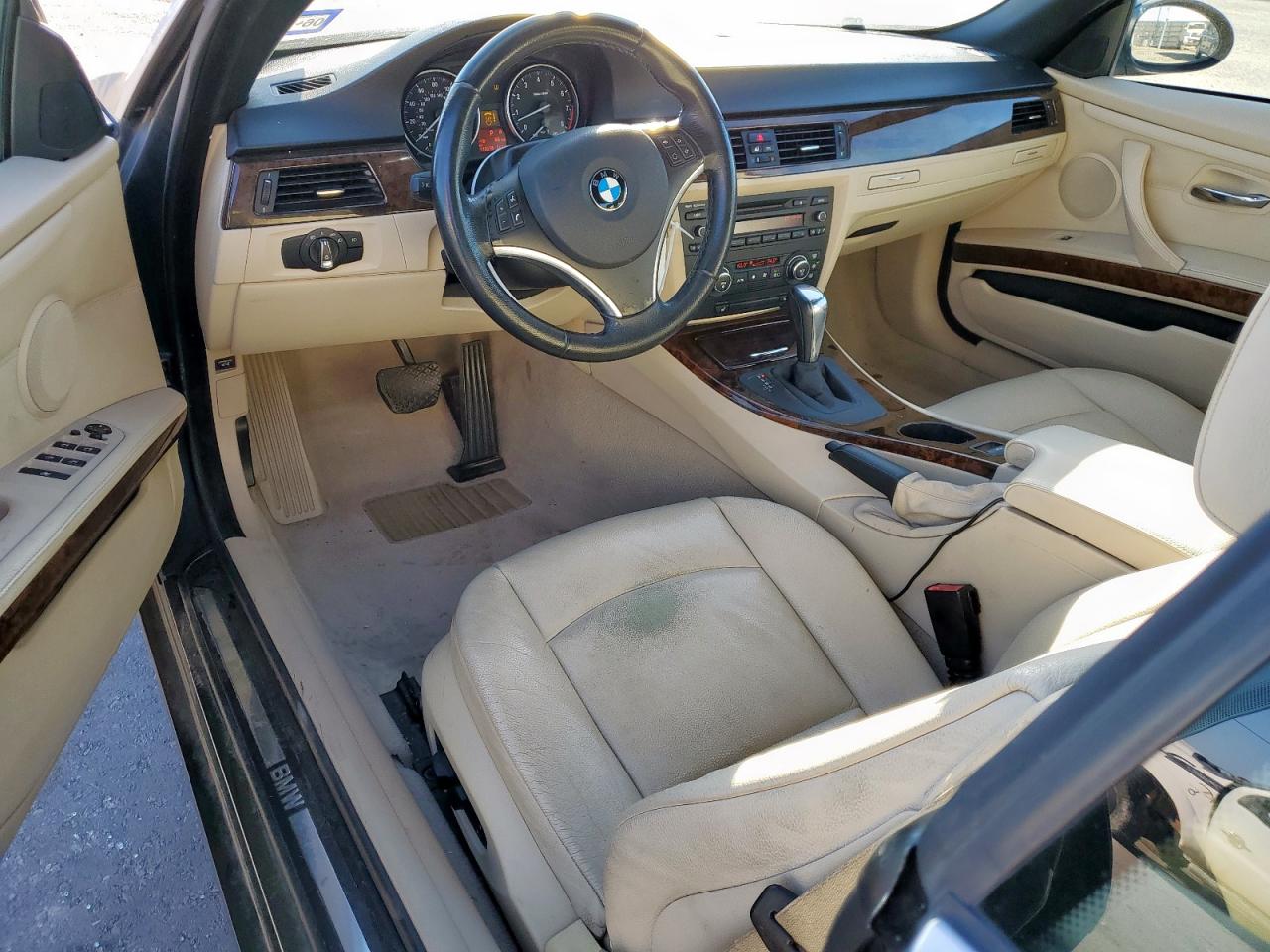 2009 BMW 328 I VIN: WBAWL13559PX24301 Lot: 90112525