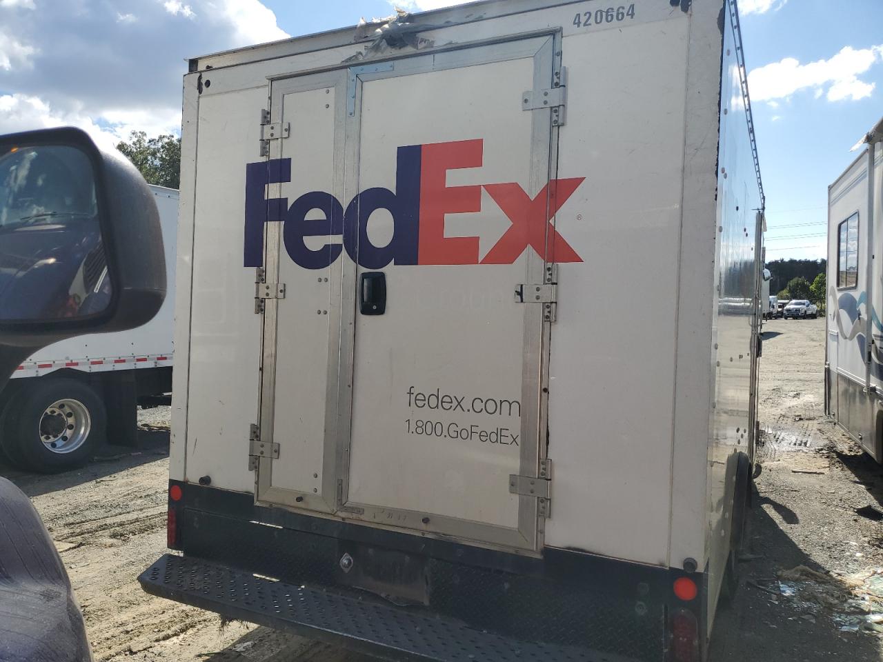 2019 GMC Savana Cutaway G3500 VIN: 1GD37SCG0K1199878 Lot: 81731945