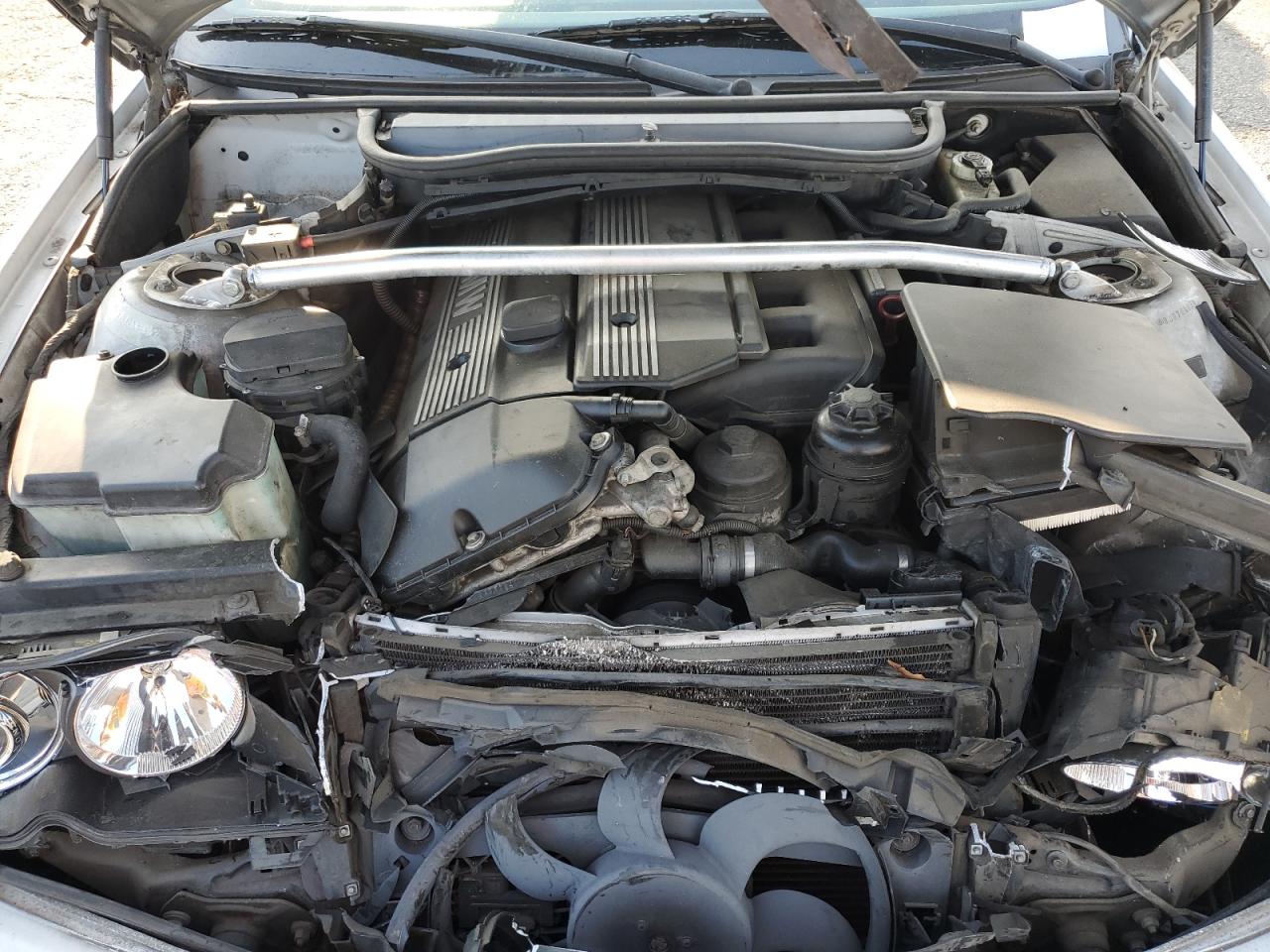 2001 BMW 325 Ci VIN: WBABS33431JY58106 Lot: 90395545