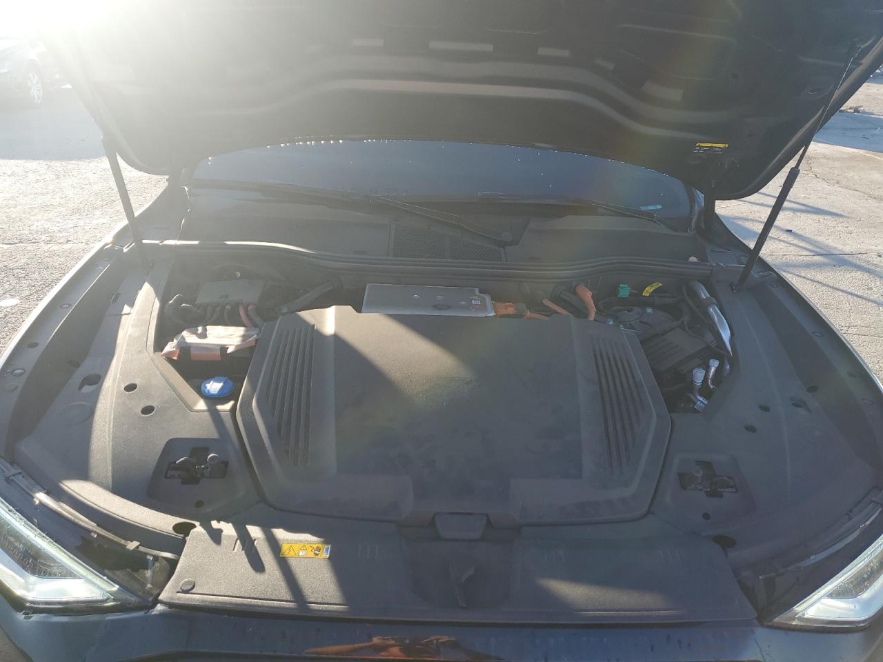 2024 Audi Q8 E-Tron Sportback Premium Plus VIN: WA1CAAGE3RB013872 Lot: 89926205