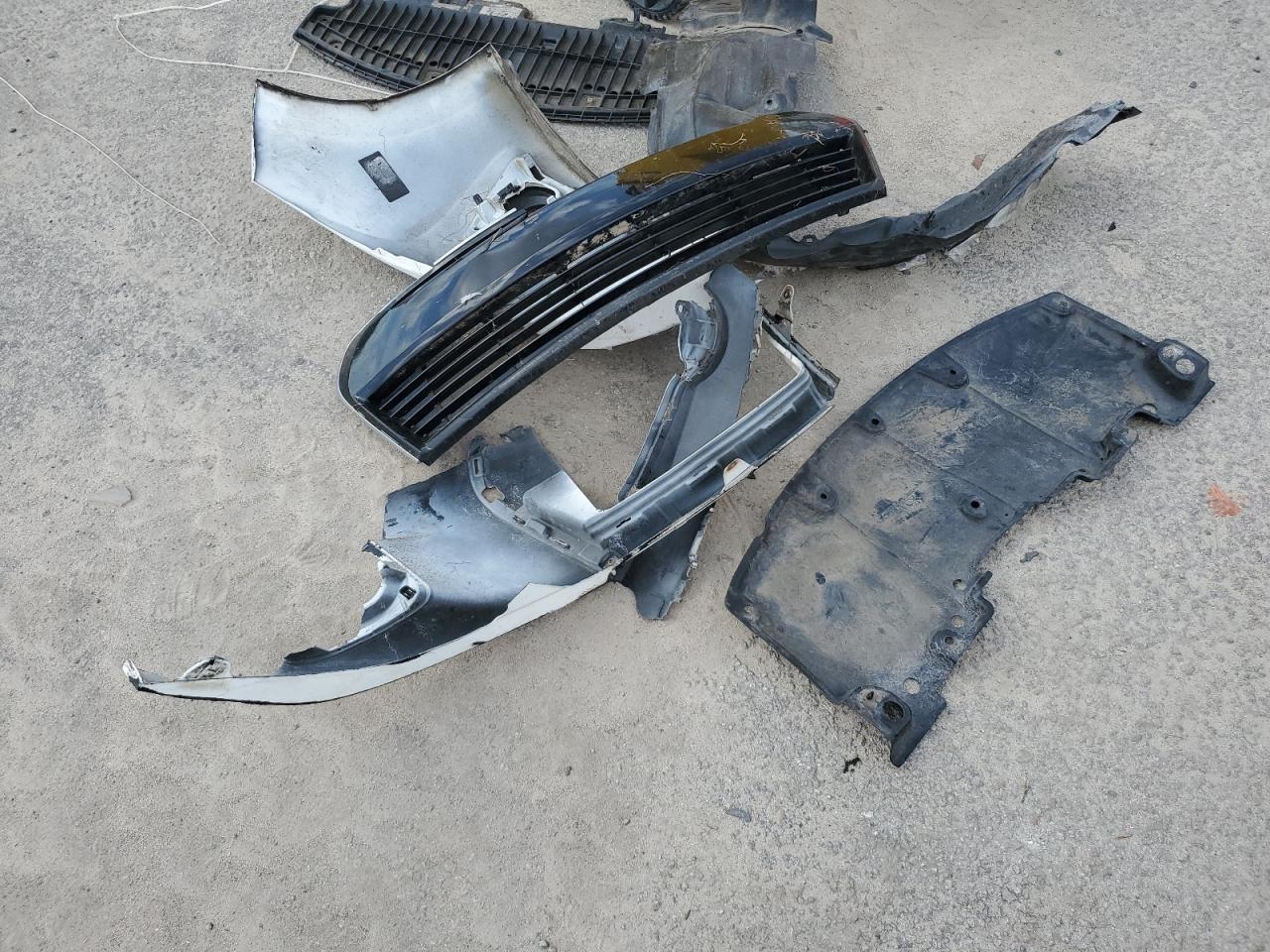 2015 Toyota Corolla L VIN: 2T1BURHE2FC324986 Lot: 85794975