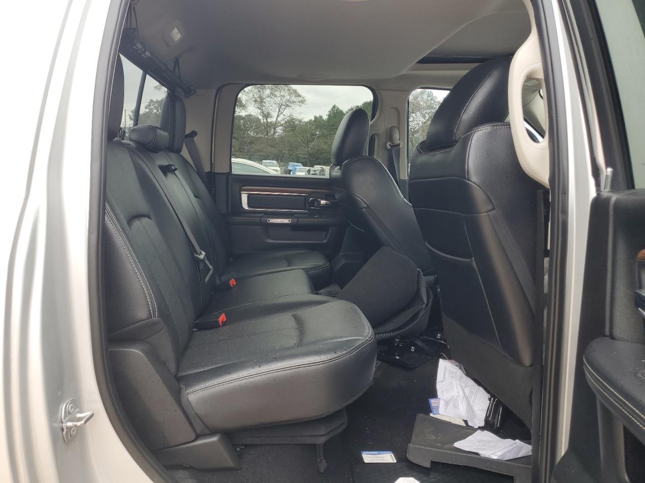 2018 Ram 2500 Laramie VIN: 3C6UR5FL9JG350687 Lot: 90263875