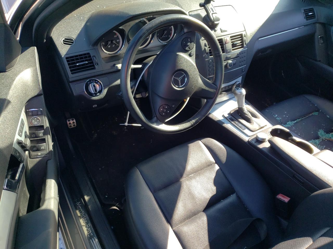 2010 Mercedes-Benz C 300 VIN: WDDGF5EB9AR128695 Lot: 90313225