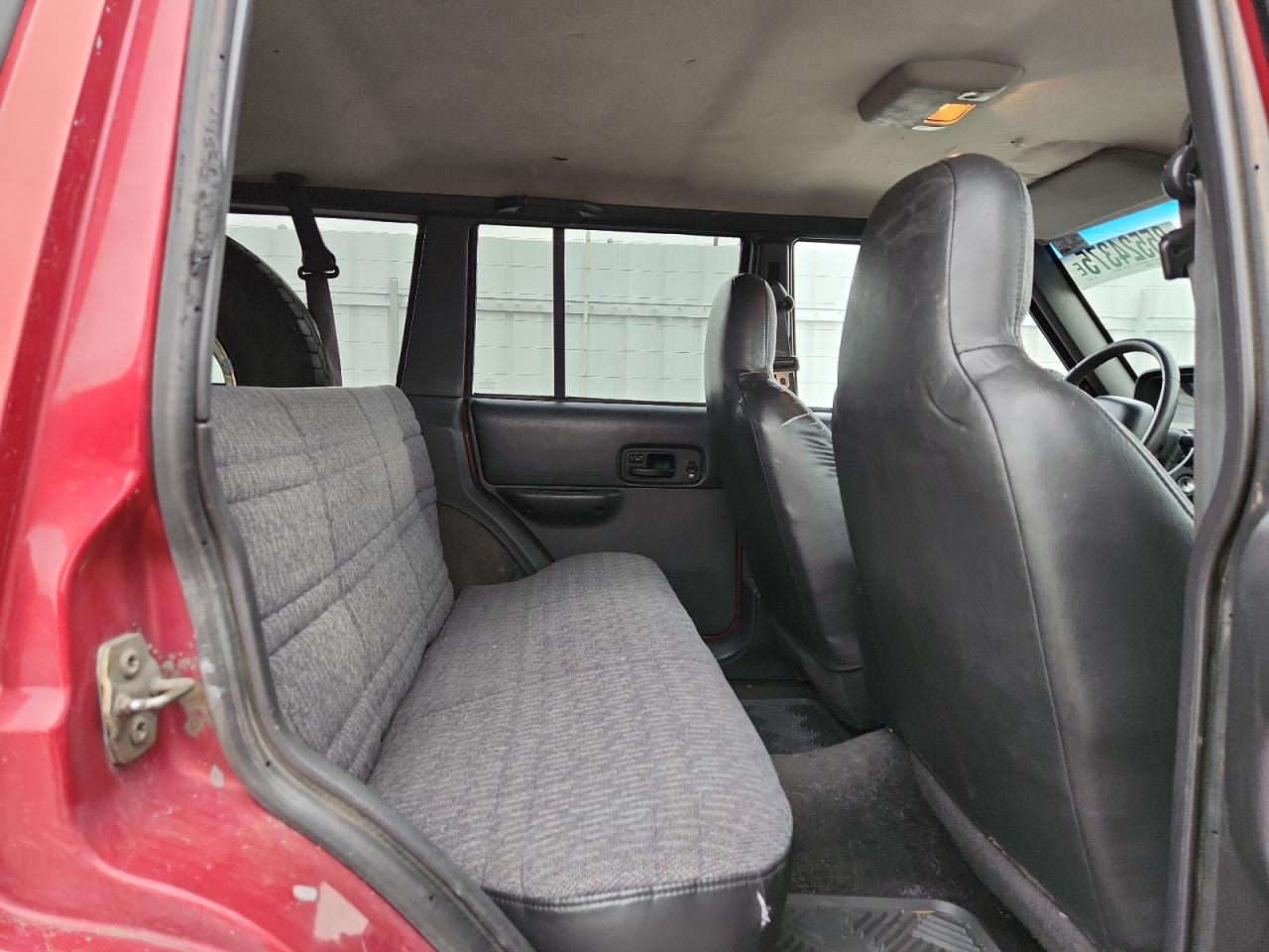 1999 Jeep Cherokee Sport VIN: 1J4FF68S0XL595758 Lot: 85524375