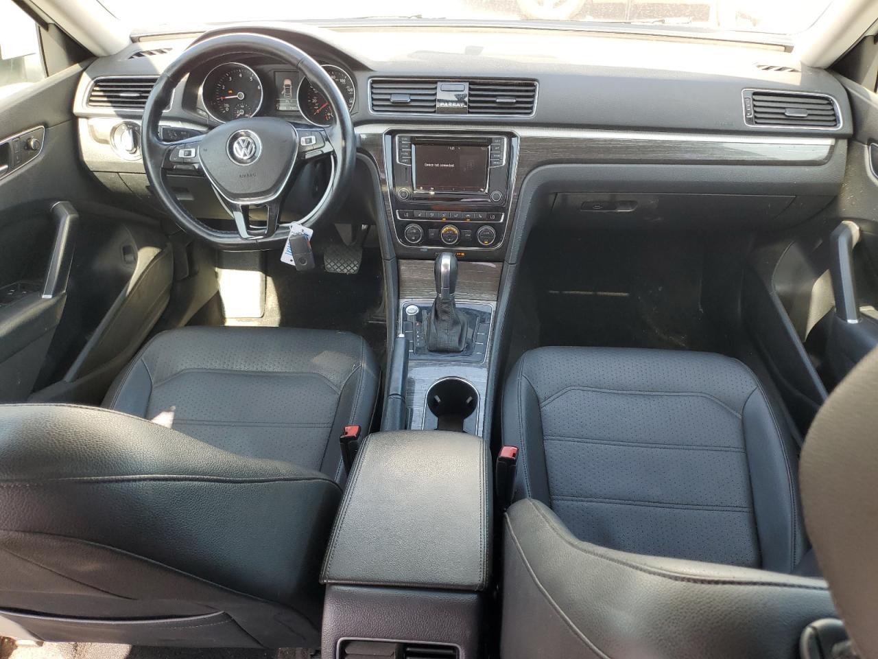 2018 Volkswagen Passat Se VIN: 1VWBA7A37JC042945 Lot: 81918505