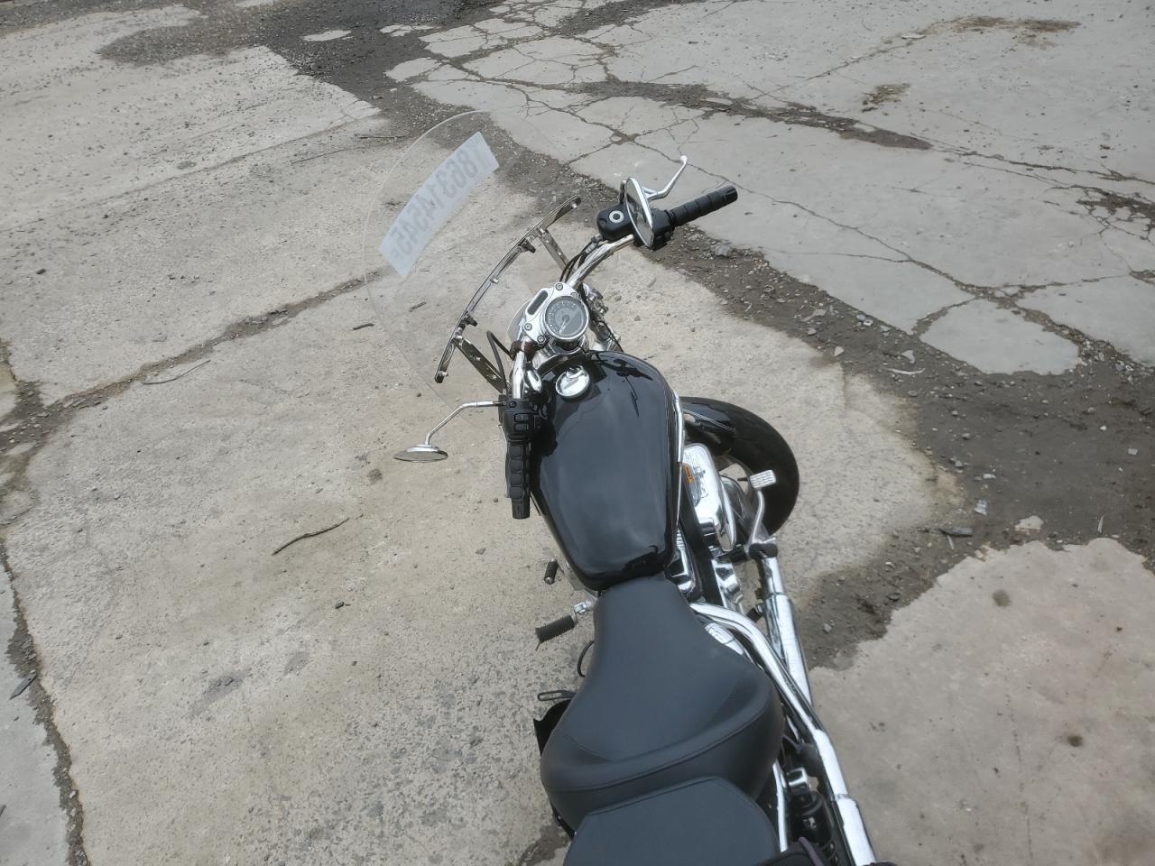 2013 Harley-Davidson Xl1200 C VIN: 1HD1CT313DC427600 Lot: 86314545