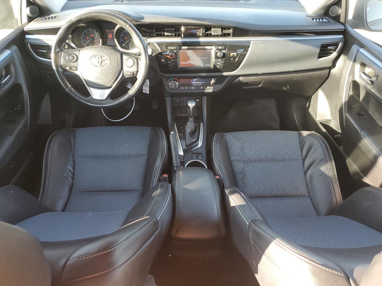 2016 Toyota Corolla L VIN: 5YFBURHE8GP461562 Lot: 84811575