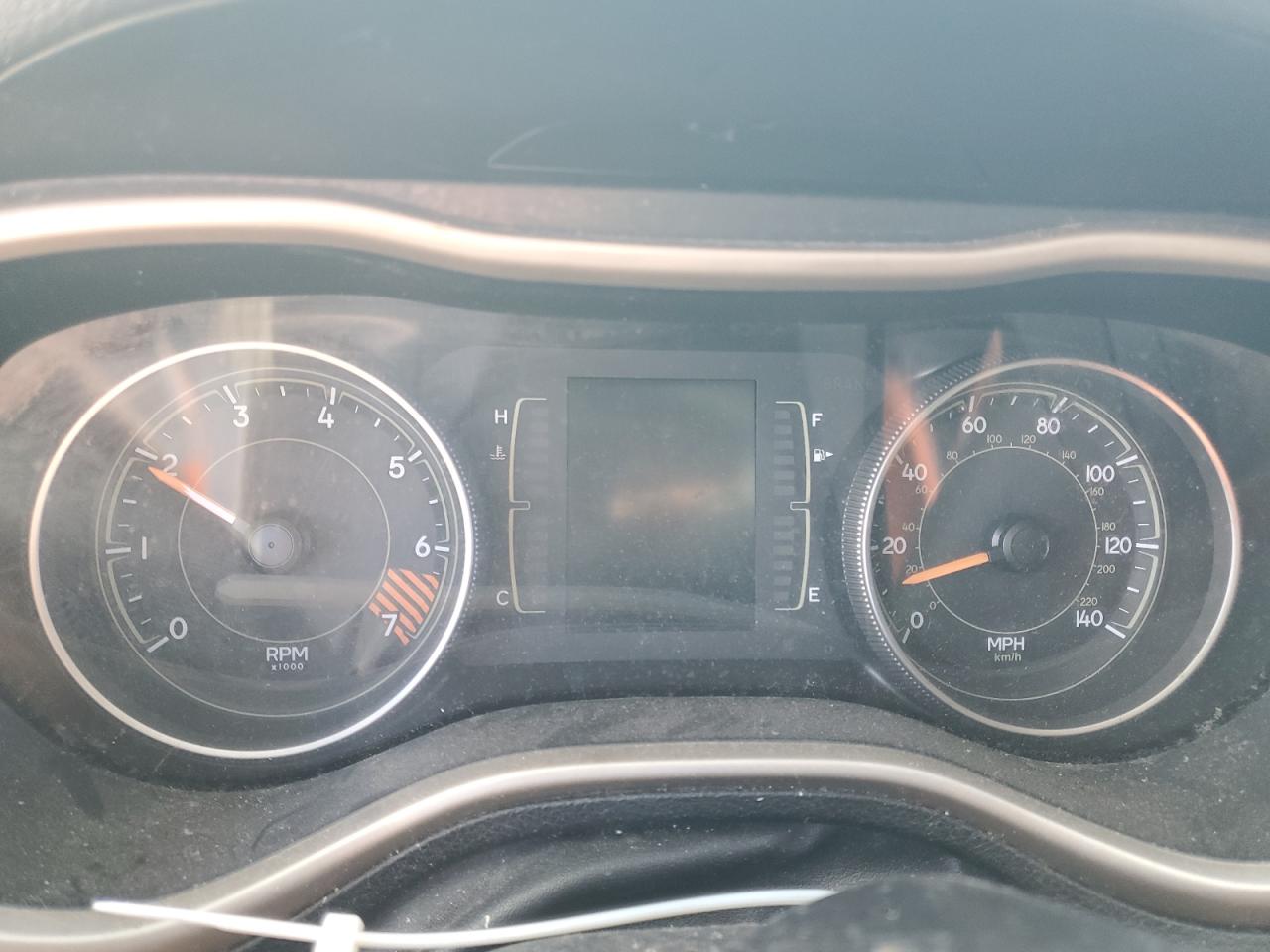 2015 Jeep Cherokee Sport VIN: 1C4PJLAB3FW620411 Lot: 84739315