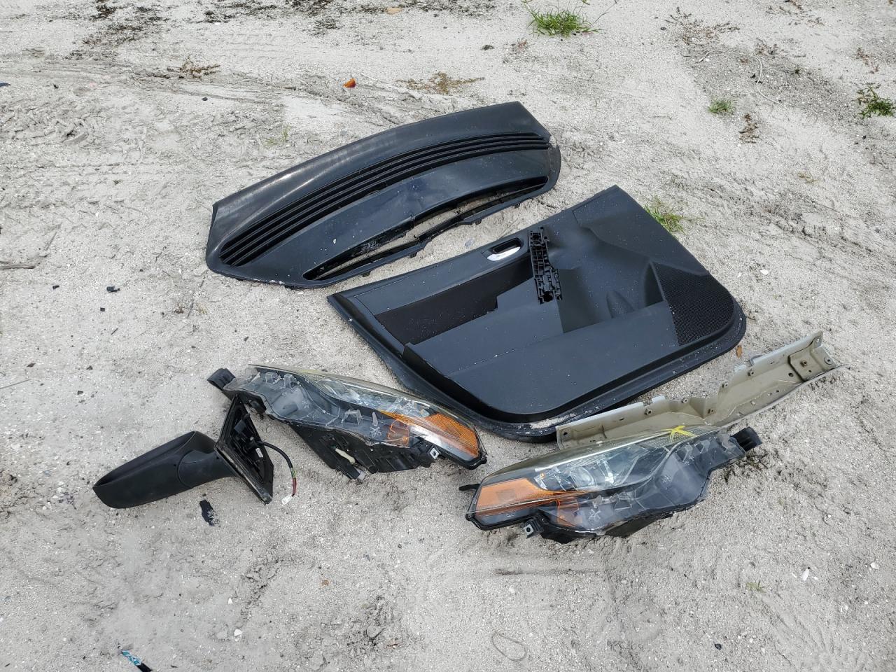 2019 Toyota Corolla L VIN: 5YFBURHE9KP942929 Lot: 85119905