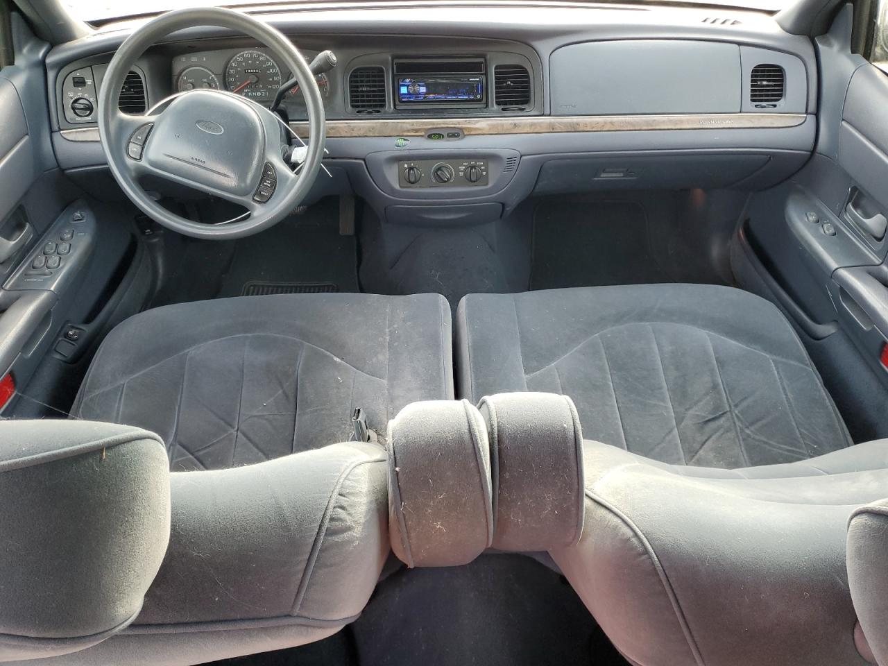 1998 Ford Crown Victoria VIN: 2FAFP73W8WX108316 Lot: 86147565