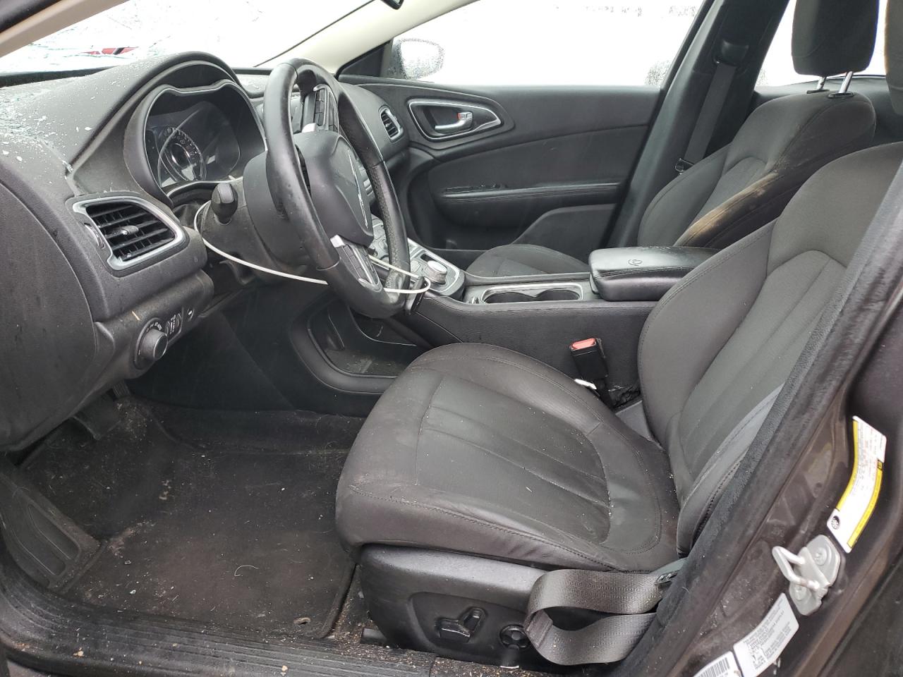 2015 Chrysler 200 Limited VIN: 1C3CCCAB3FN593908 Lot: 90564475