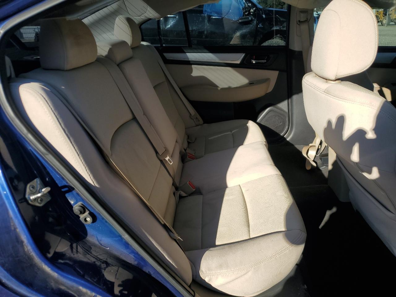 2015 Subaru Legacy 2.5I Premium VIN: 4S3BNAC66F3063370 Lot: 82475395