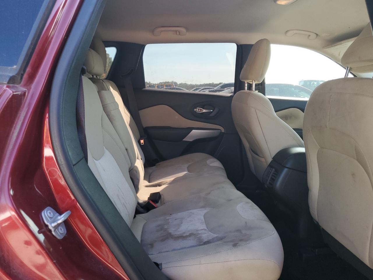 2018 Jeep Cherokee Latitude VIN: 1C4PJLCB0JD604426 Lot: 89843135