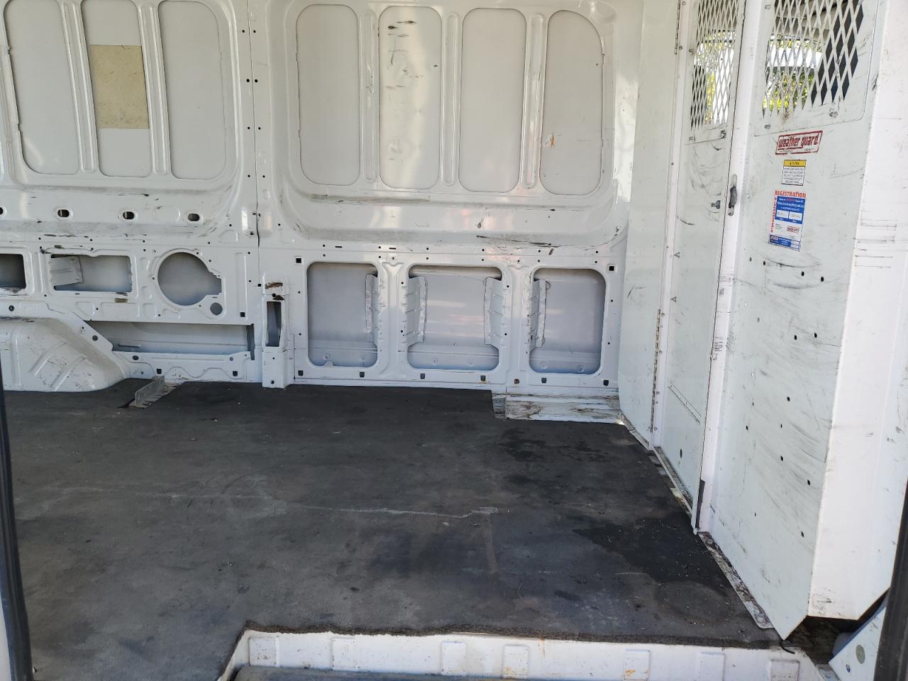 2018 Ford Transit T-250 VIN: 1FTYR2CG3JKA05020 Lot: 85275705