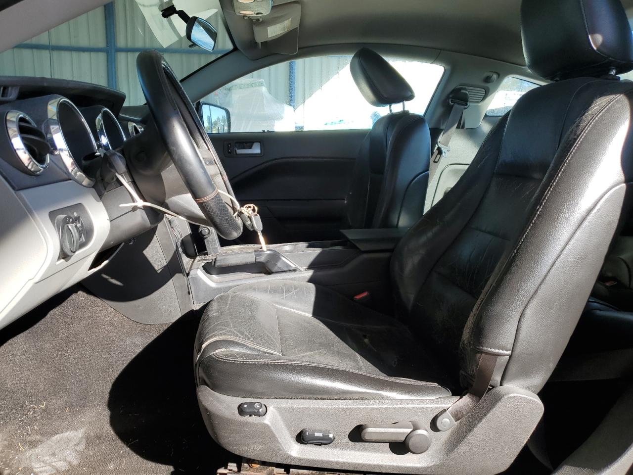 2007 Ford Mustang VIN: 1ZVFT80N175257433 Lot: 82391165