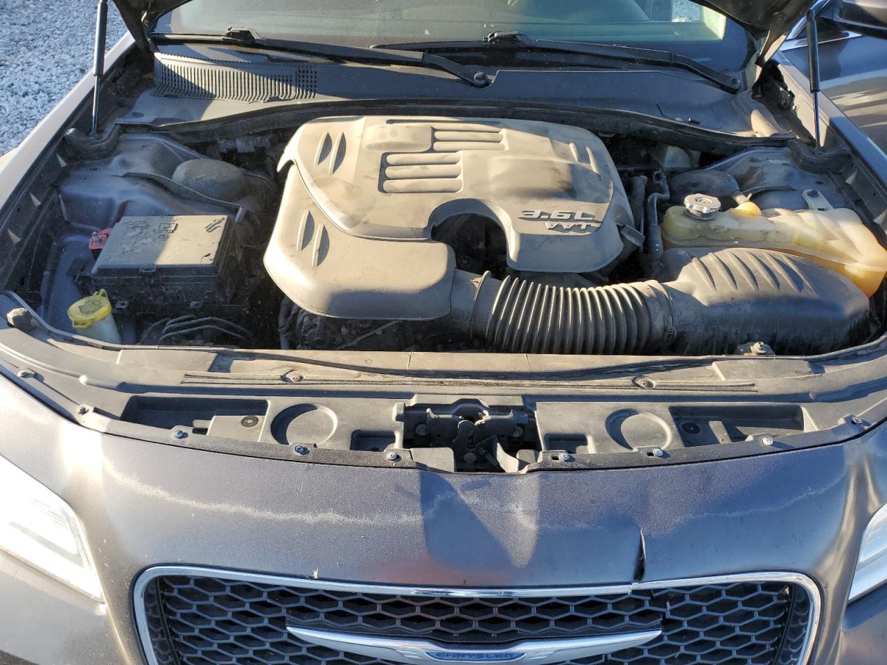 2016 Chrysler 300 Limited VIN: 2C3CCAAG6GH106372 Lot: 85088485