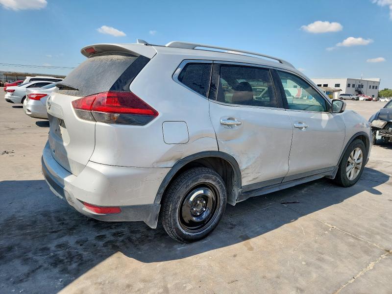  NISSAN ROGUE 2018 Серебристый