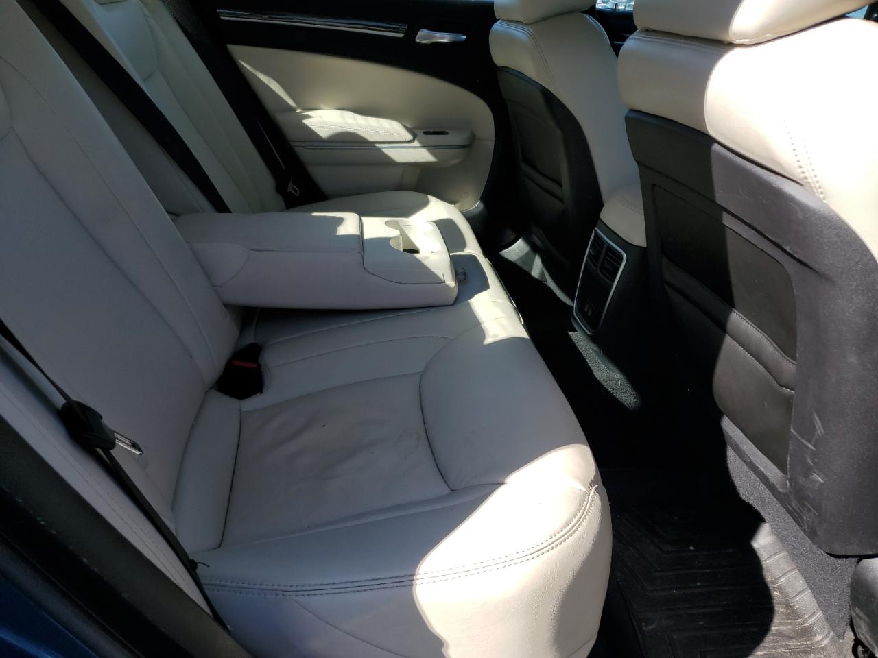 2022 Chrysler 300 Touring L VIN: 2C3CCASG9NH134615 Lot: 89510355