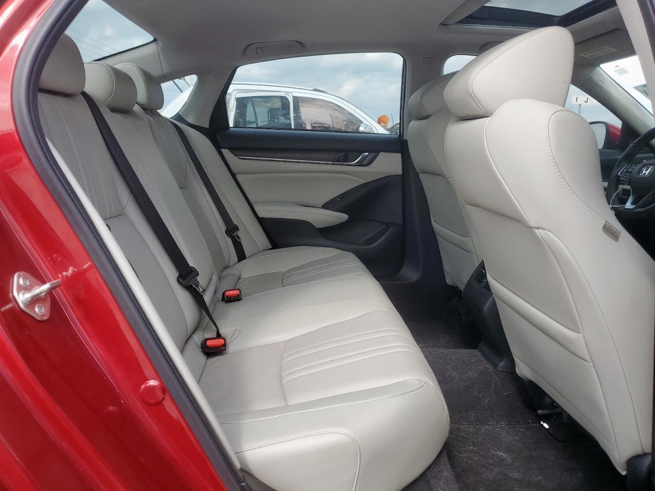 2018 Honda Accord Exl VIN: 1HGCV1F57JA050074 Lot: 82608335