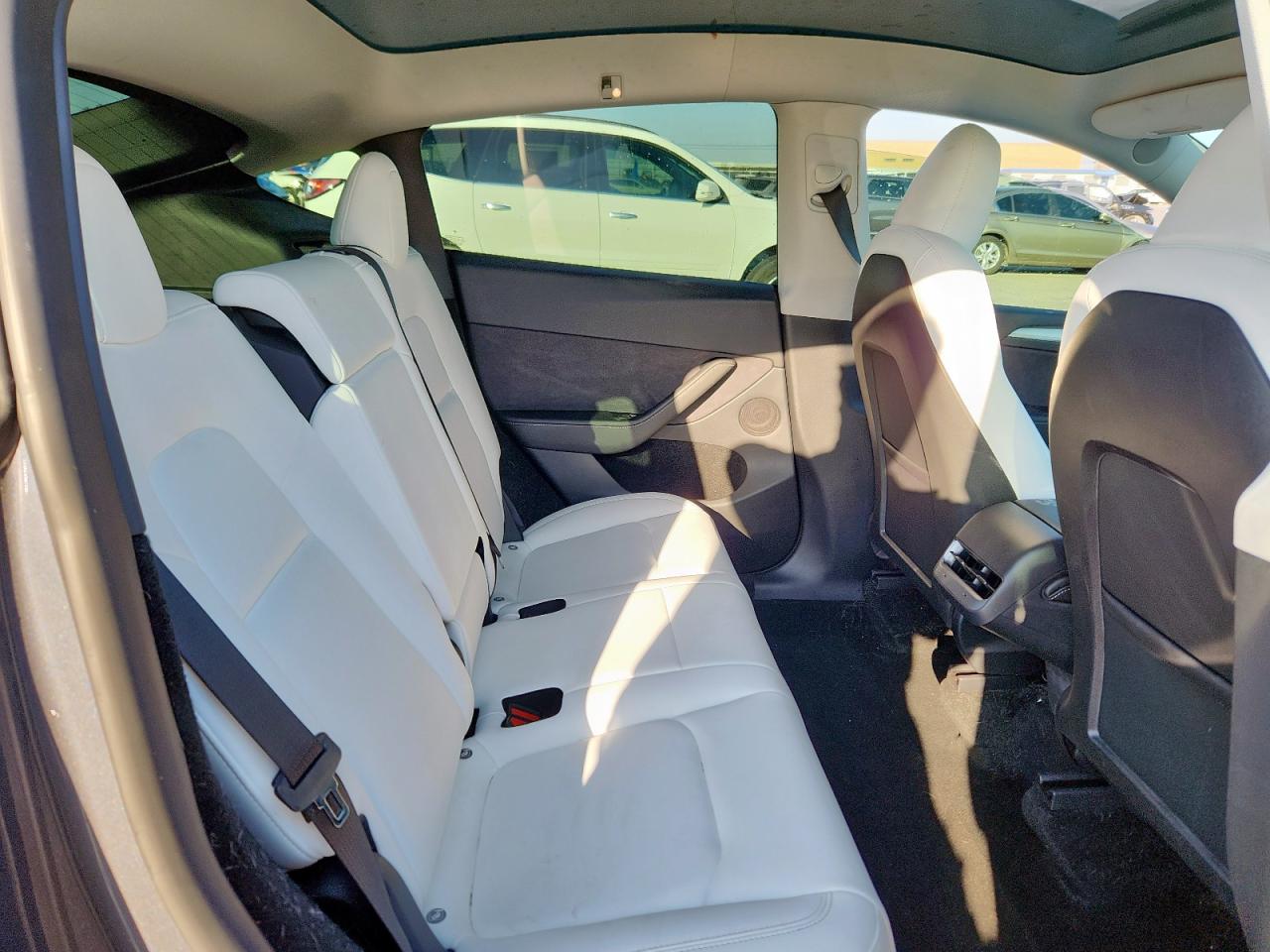 2023 Tesla Model Y VIN: 7SAYGDEF0PF704958 Lot: 85553275