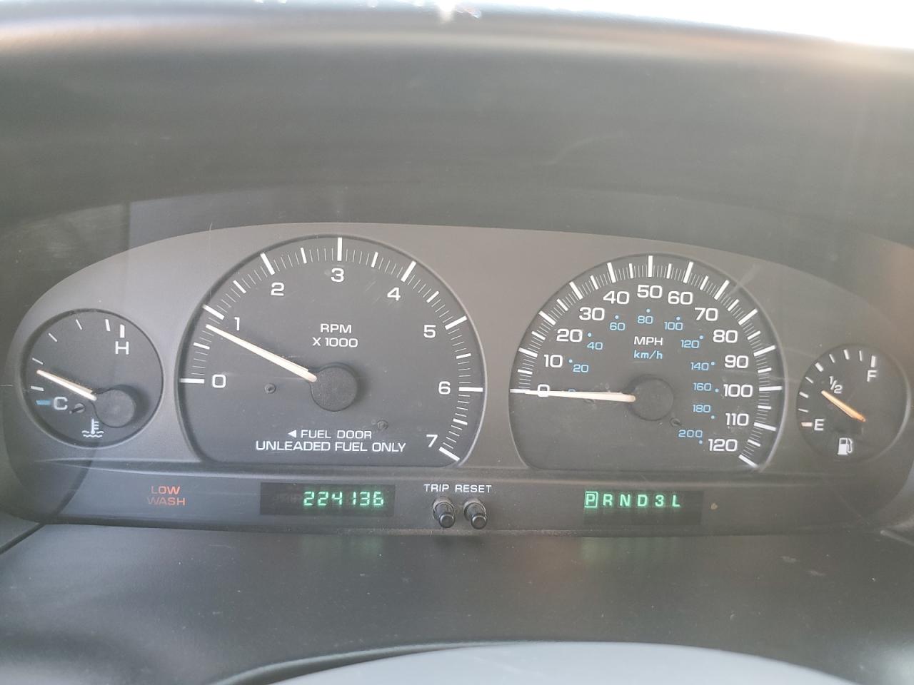 2000 Dodge Grand Caravan Se VIN: 1B4GP44G1YB739027 Lot: 81998035